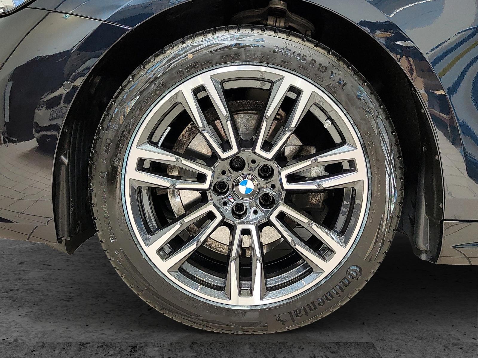 BMW 520d xDrive Touring-image-8