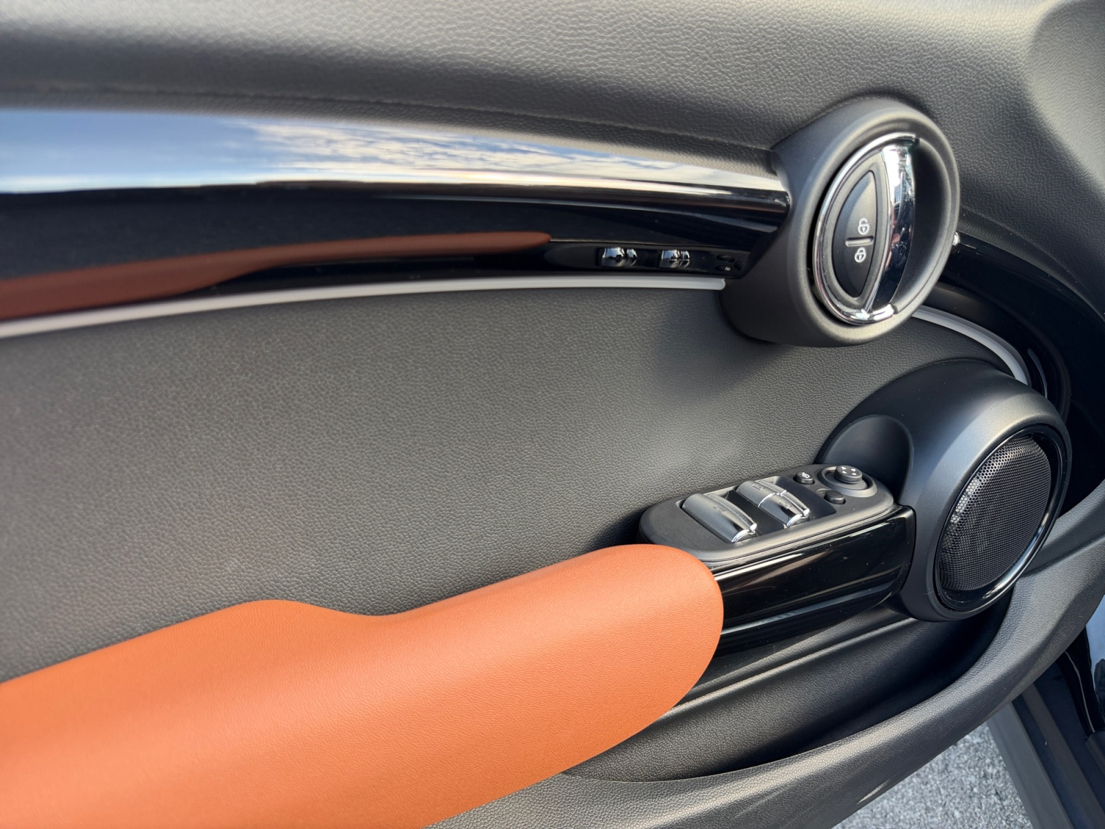 MINI Cooper S Cabriolet DKG-image-10