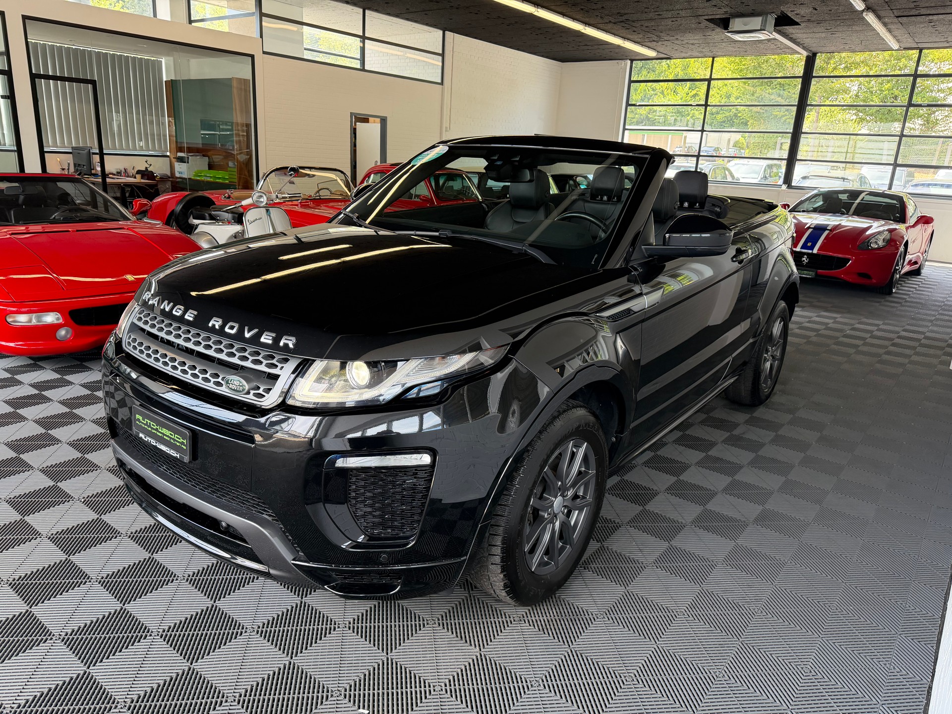 LAND ROVER Range Rover Evoque Convert. 2.0Si4 HSE Dynamic AT9-image-8