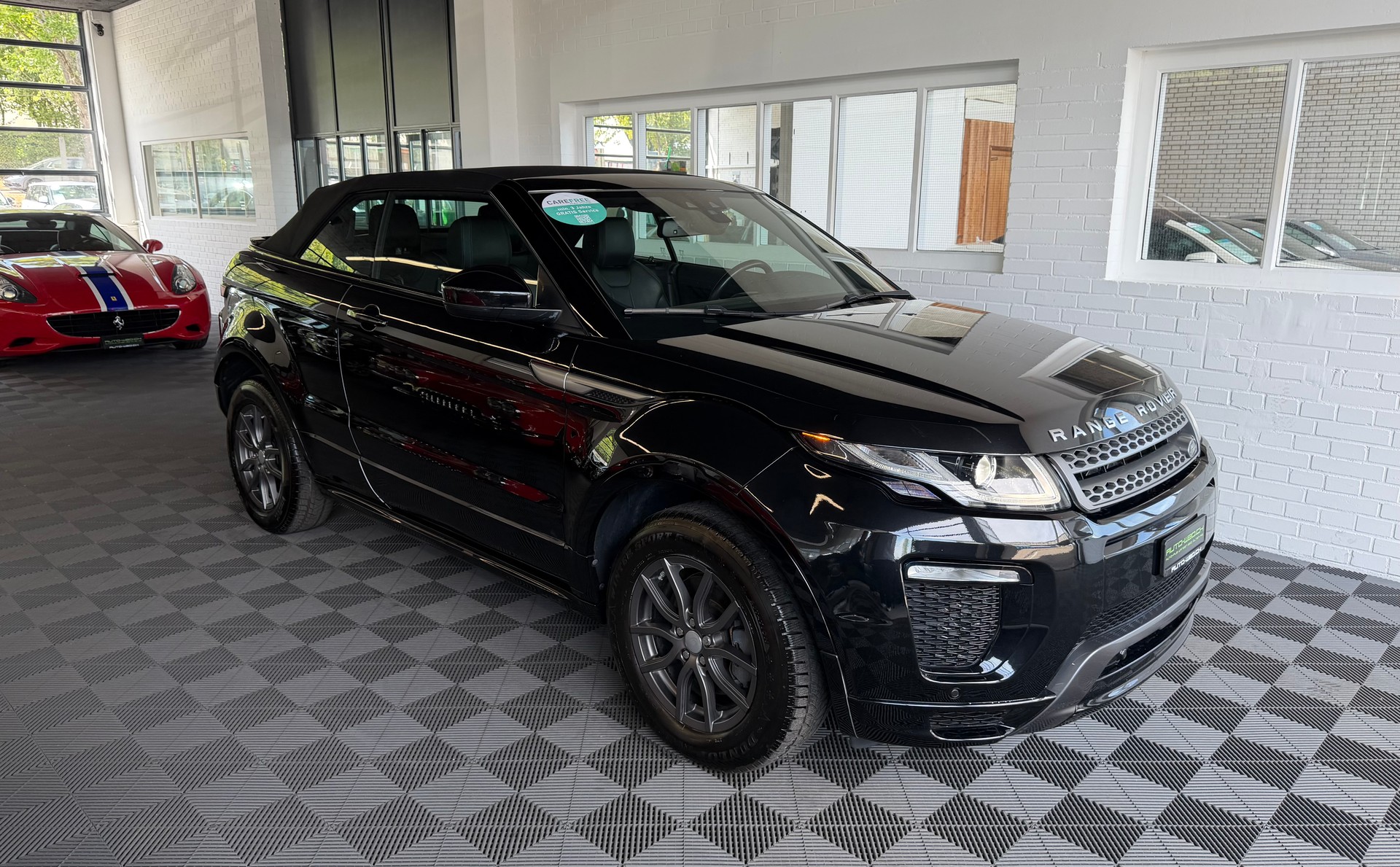 LAND ROVER Range Rover Evoque Convert. 2.0Si4 HSE Dynamic AT9-showroom-element-1