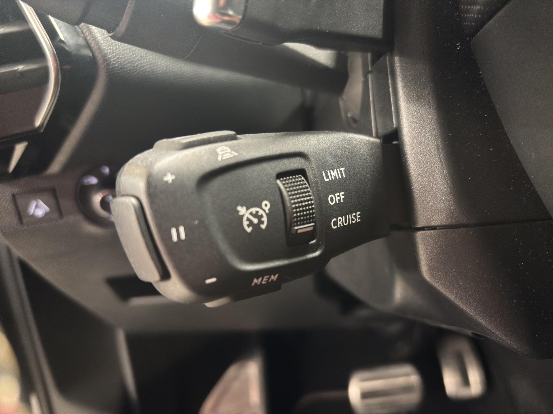 DS AUTOMOBILES 7 1.6 E-Tense Ligne Noire 4x4-image-5