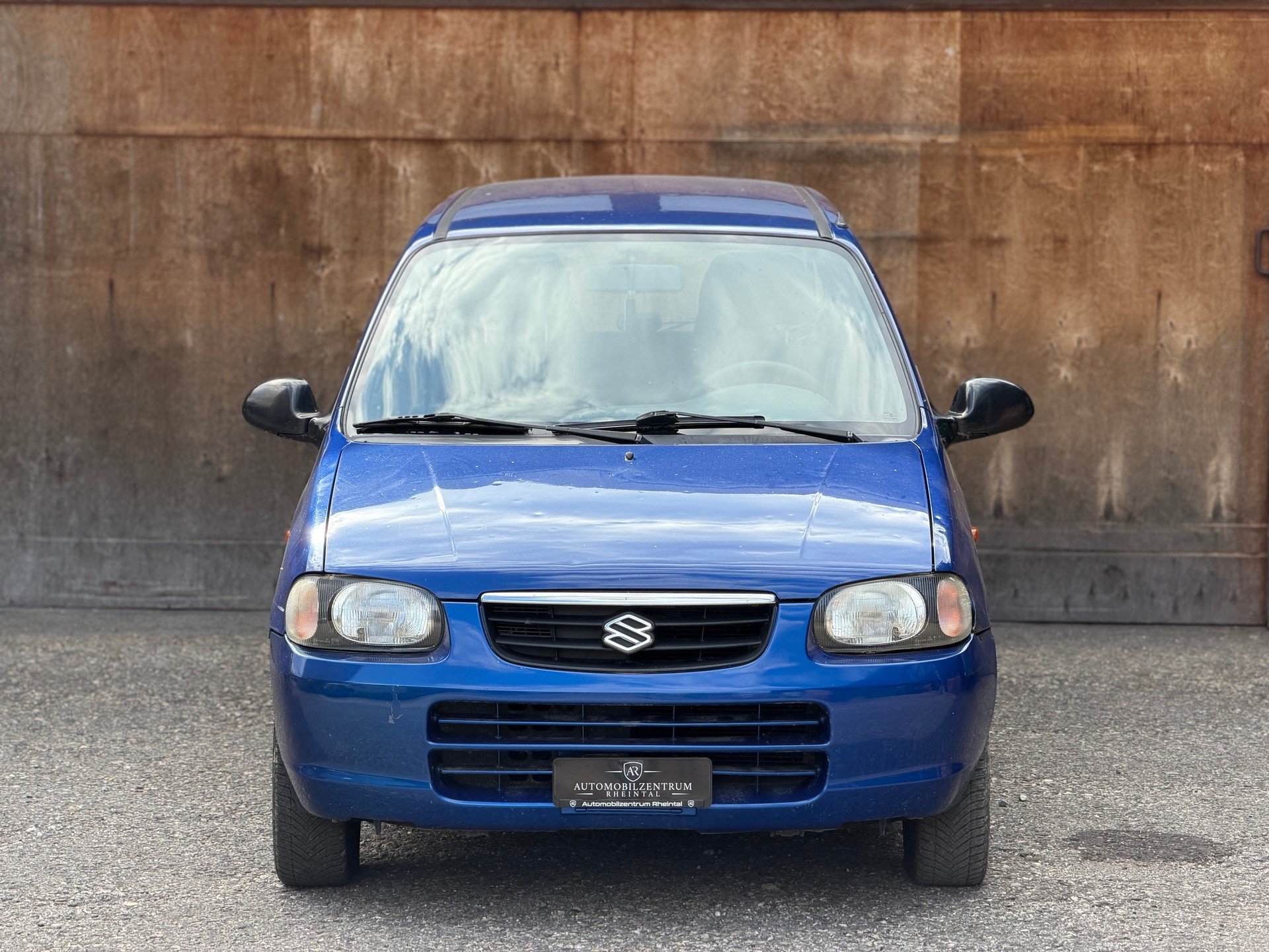 SUZUKI ALTO-showroom-element-1