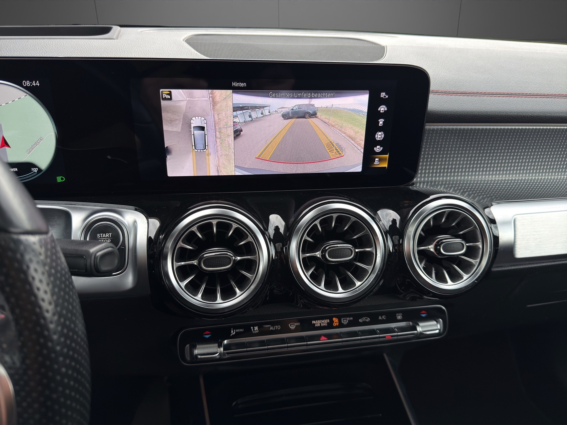 MERCEDES-BENZ EQB 350 AMG Line 4Matic-image-13