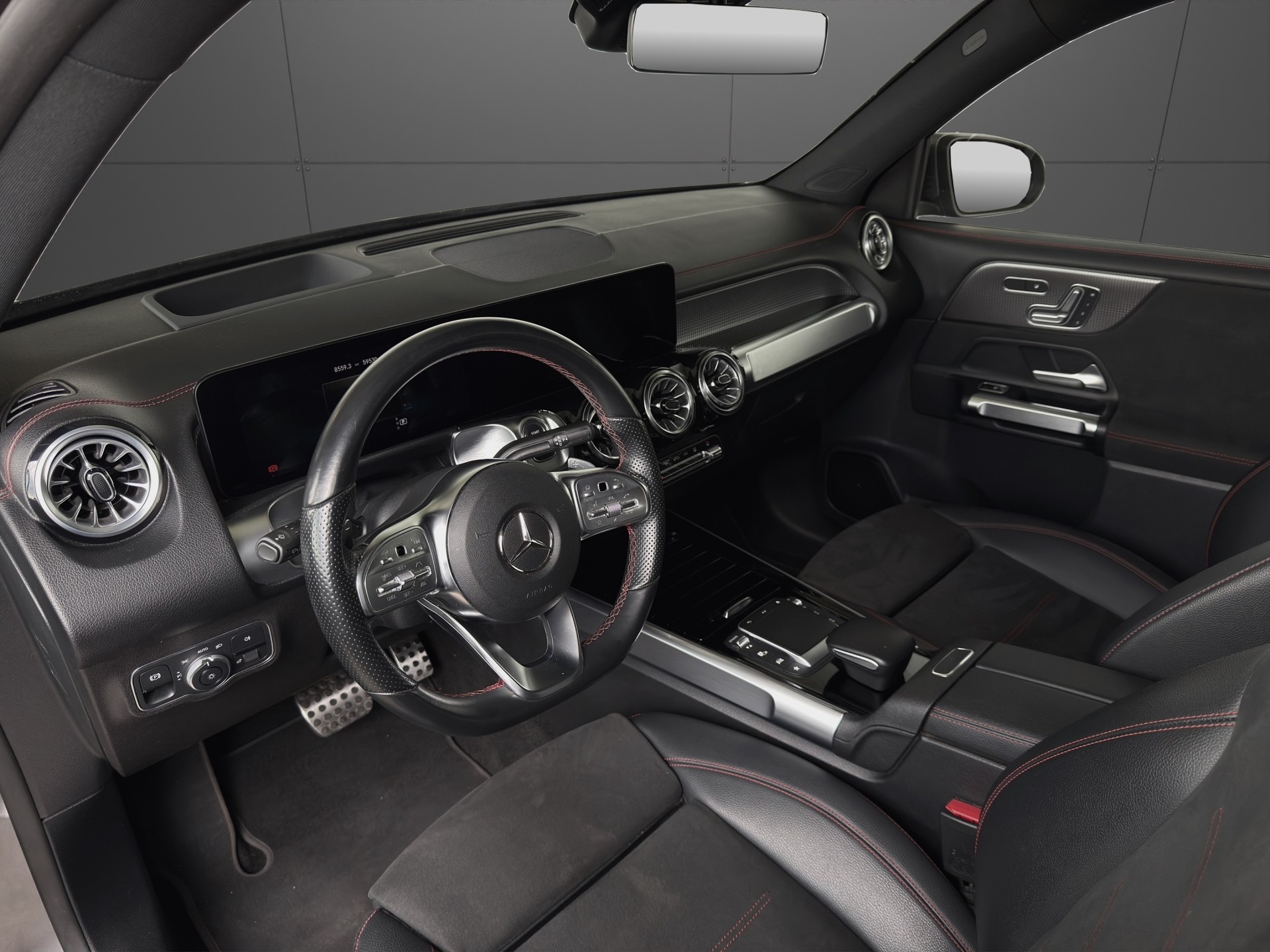 MERCEDES-BENZ EQB 350 AMG Line 4Matic-image-6