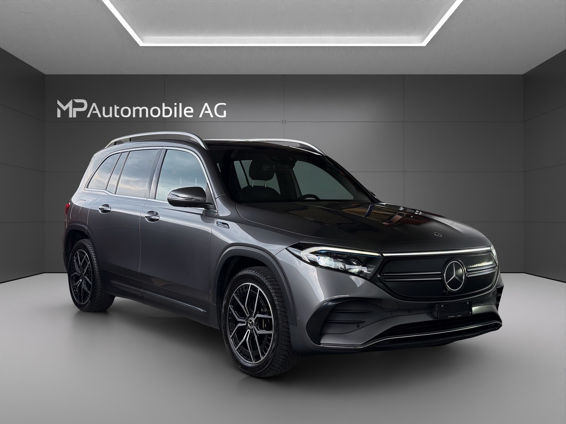 MERCEDES-BENZ EQB 350 AMG Line 4Matic-showroom-element-1