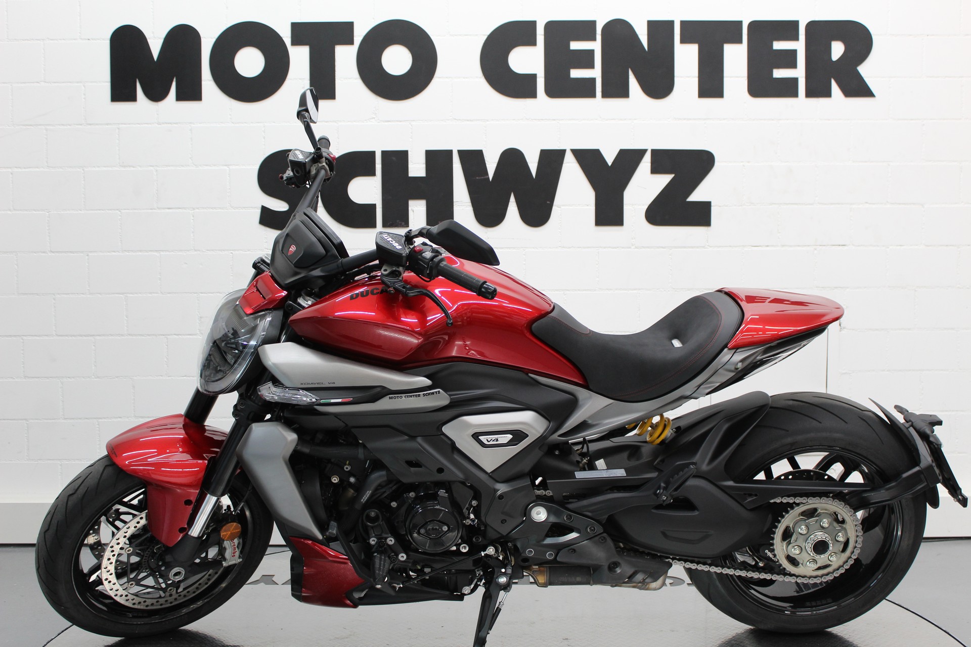 DUCATI XDiavel V4-image-3