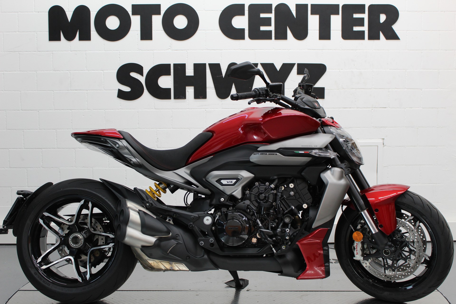 DUCATI XDiavel V4-image-0