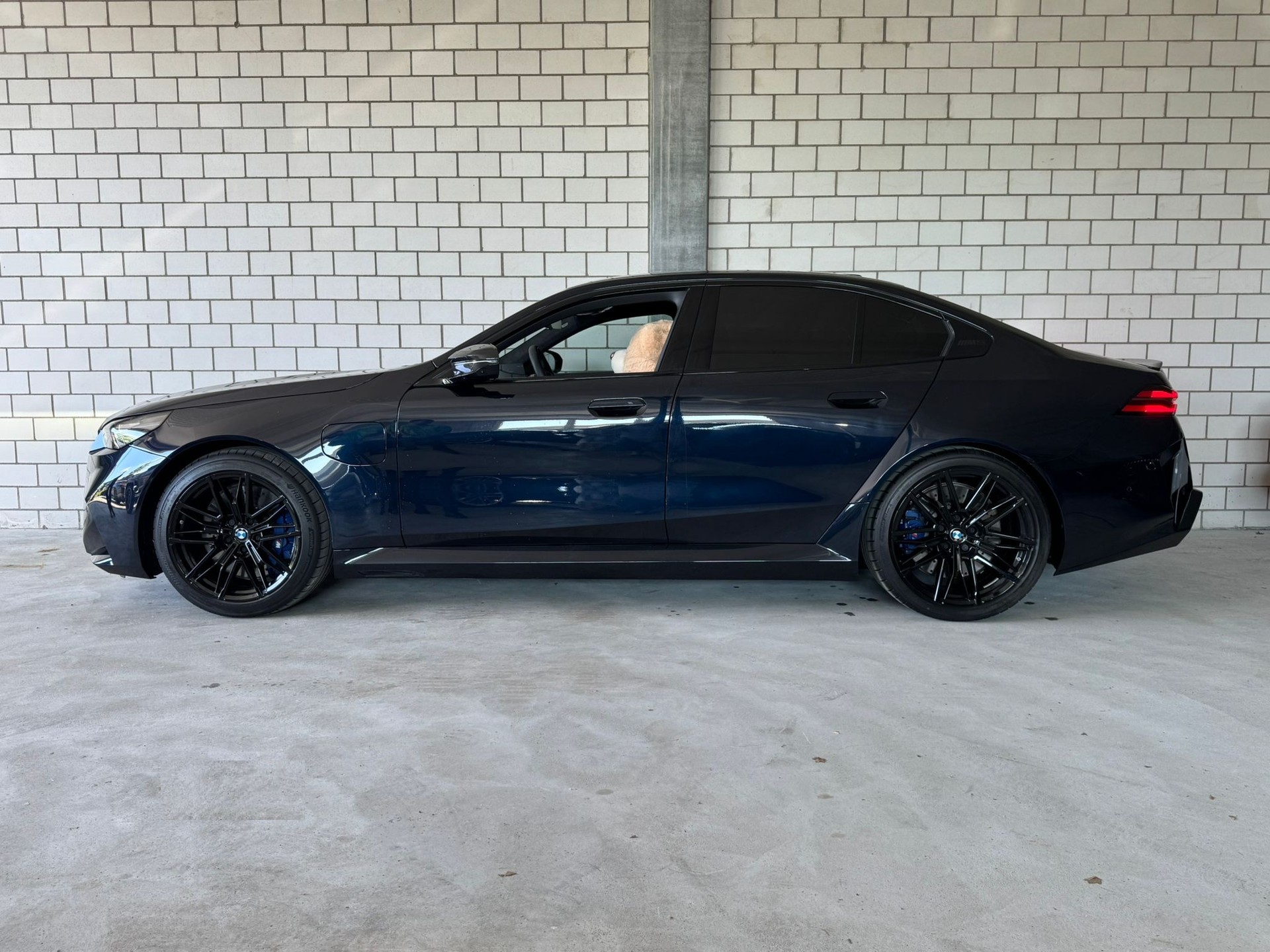 BMW M5 xDrive Full Carbon + MANHART 910 PS / 1.200 NM