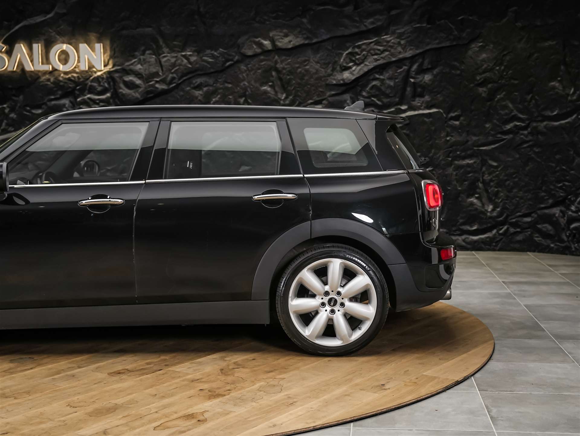 MINI Clubman Cooper S ALL4 Steptronic *Rückfahrkamera*Keyless Go*Standlüftung*-image-16