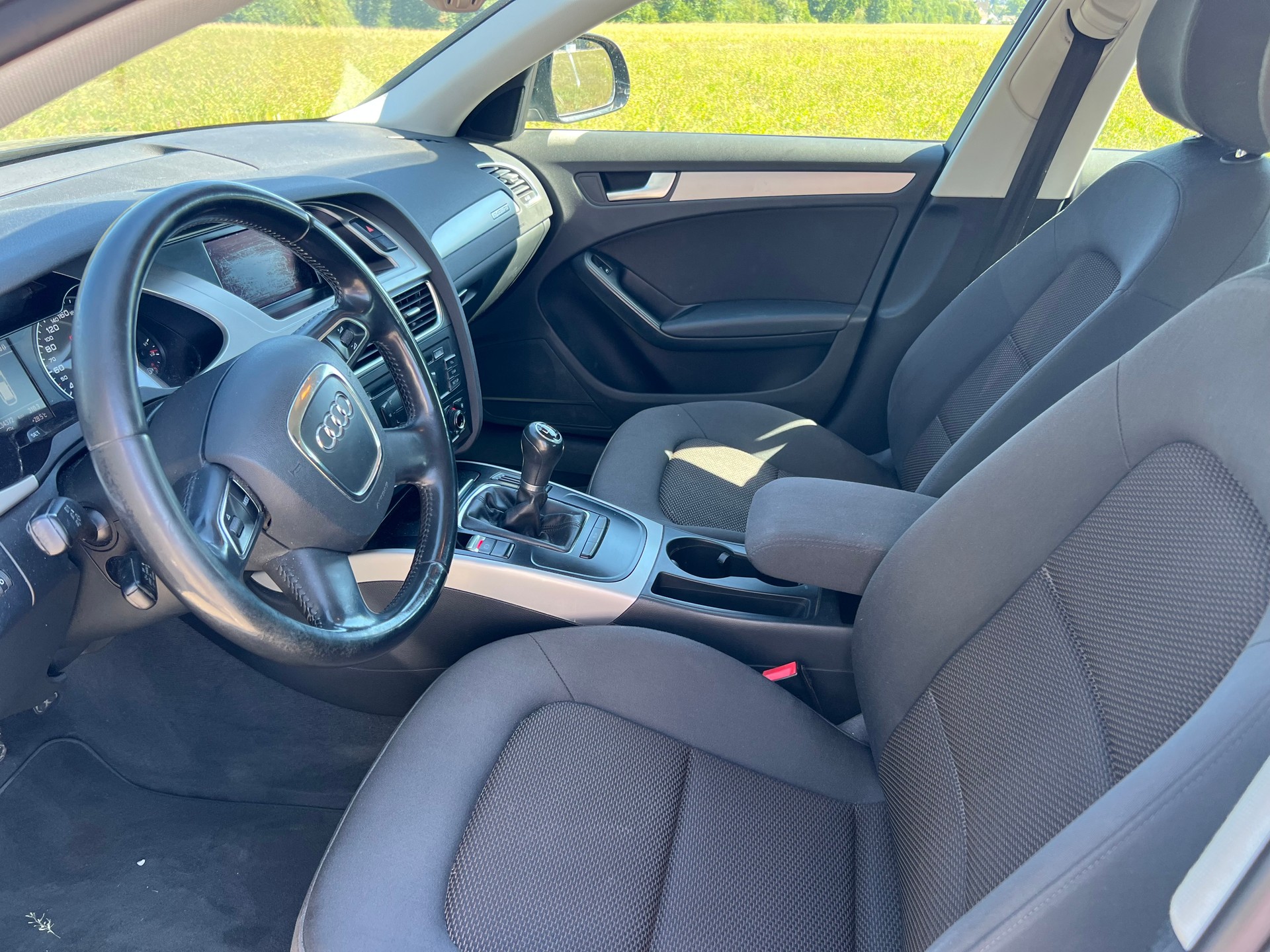 AUDI A4 allroad 2.0 TDI quattro-image-4