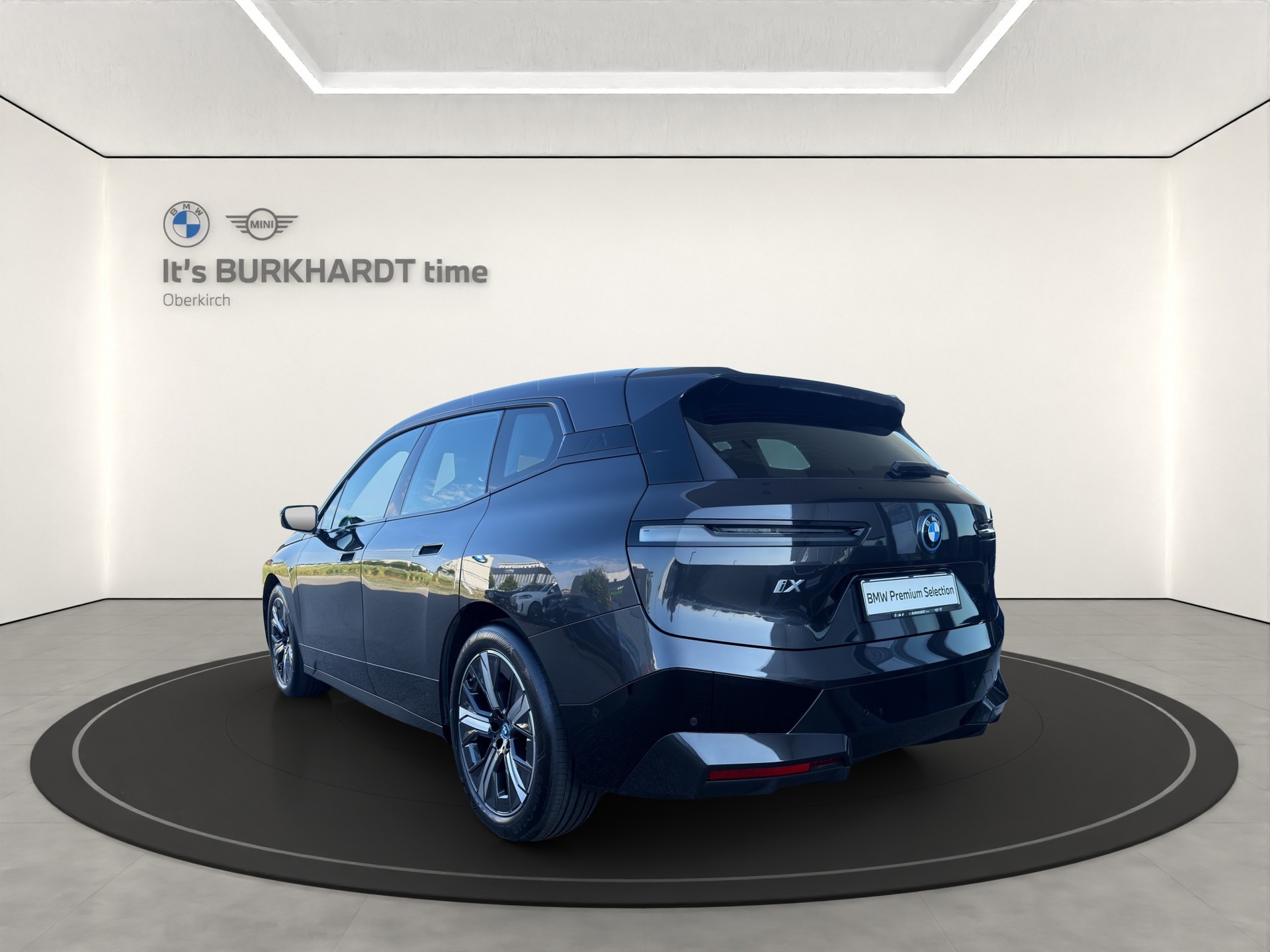 BMW iX xDrive40-showroom-element-2