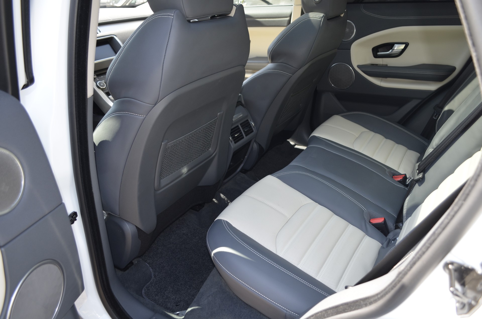 LAND ROVER Range Rover Evoque 2.0 Si4 HSE AT9-image-8