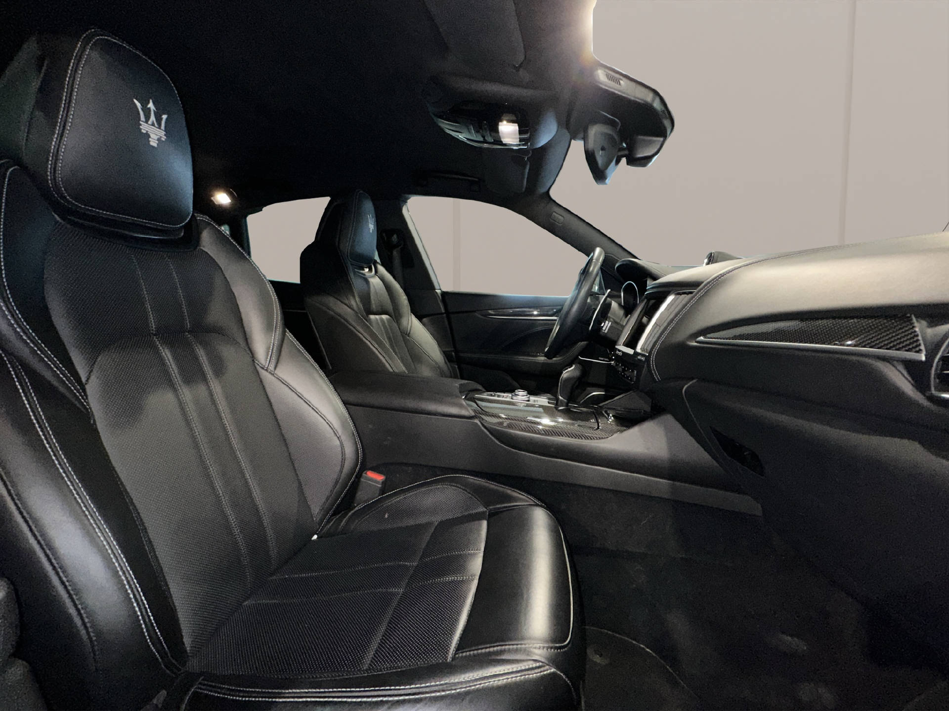 MASERATI Levante 3.0 V6 S GranLusso-image-15