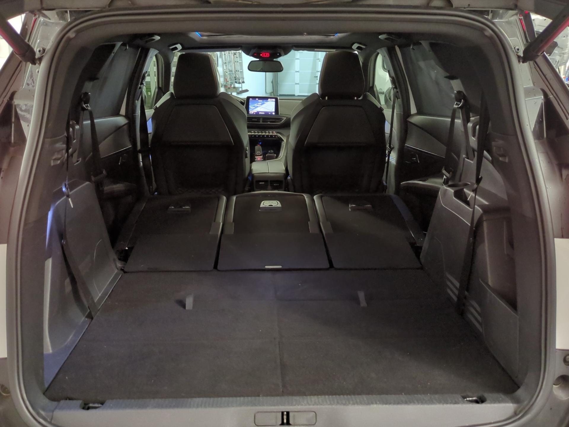 PEUGEOT 5008 1.6 THP GT Line EAT-image-21