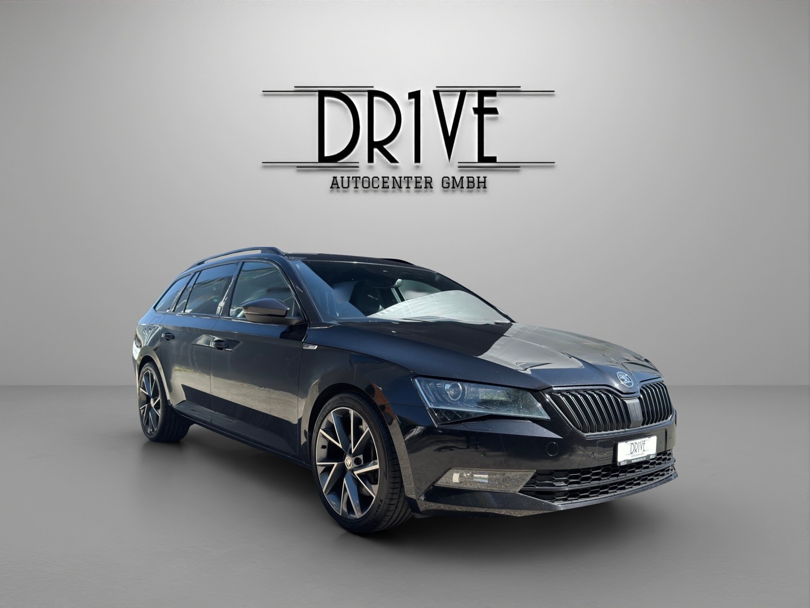 SKODA Superb Combi 2.0 TSI Sport Line DSG 4x4-showroom-element-2