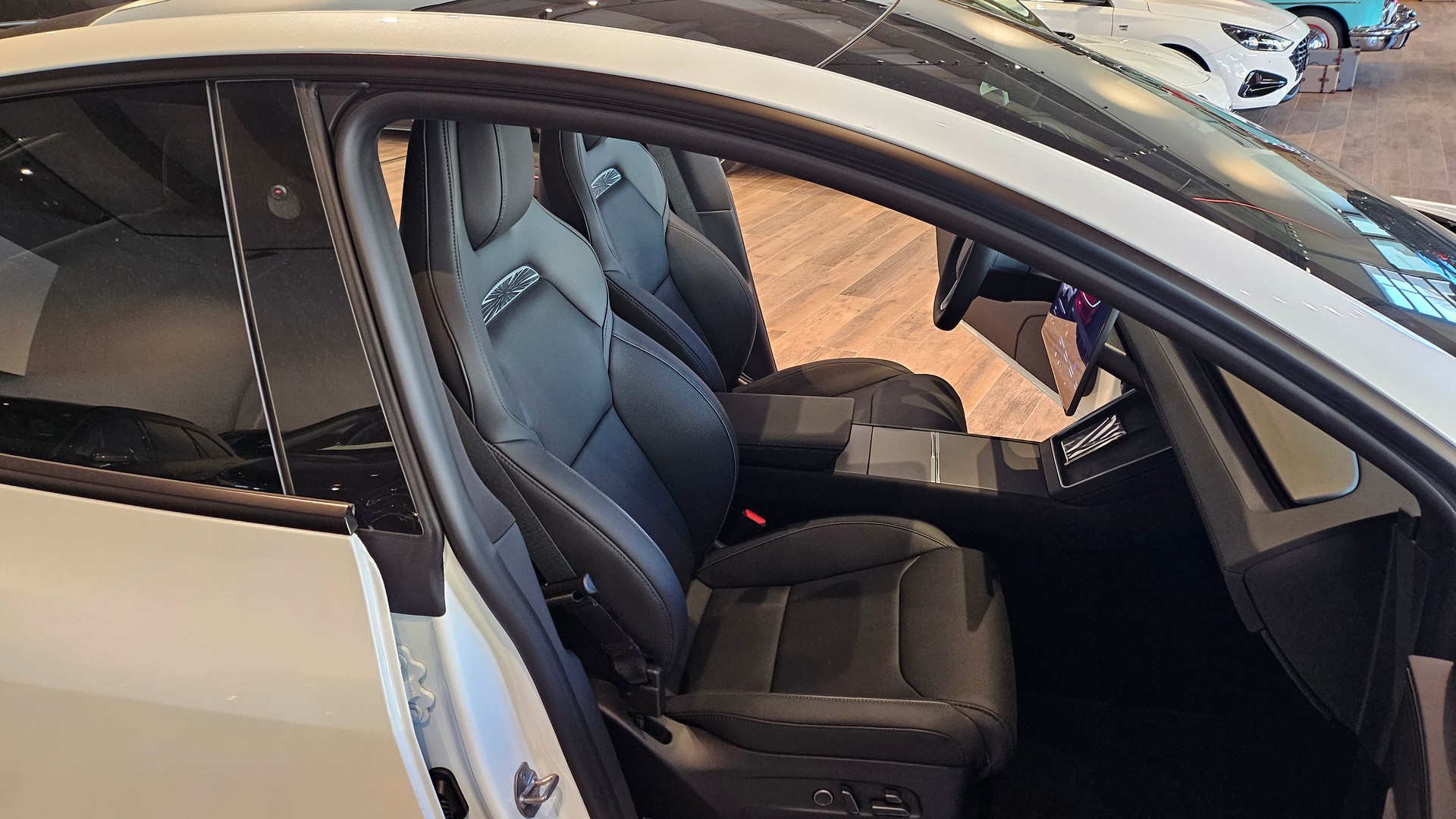 TESLA Model Y Performance 🔥AHK🔥AWD 🔥AHK🔥-image-19