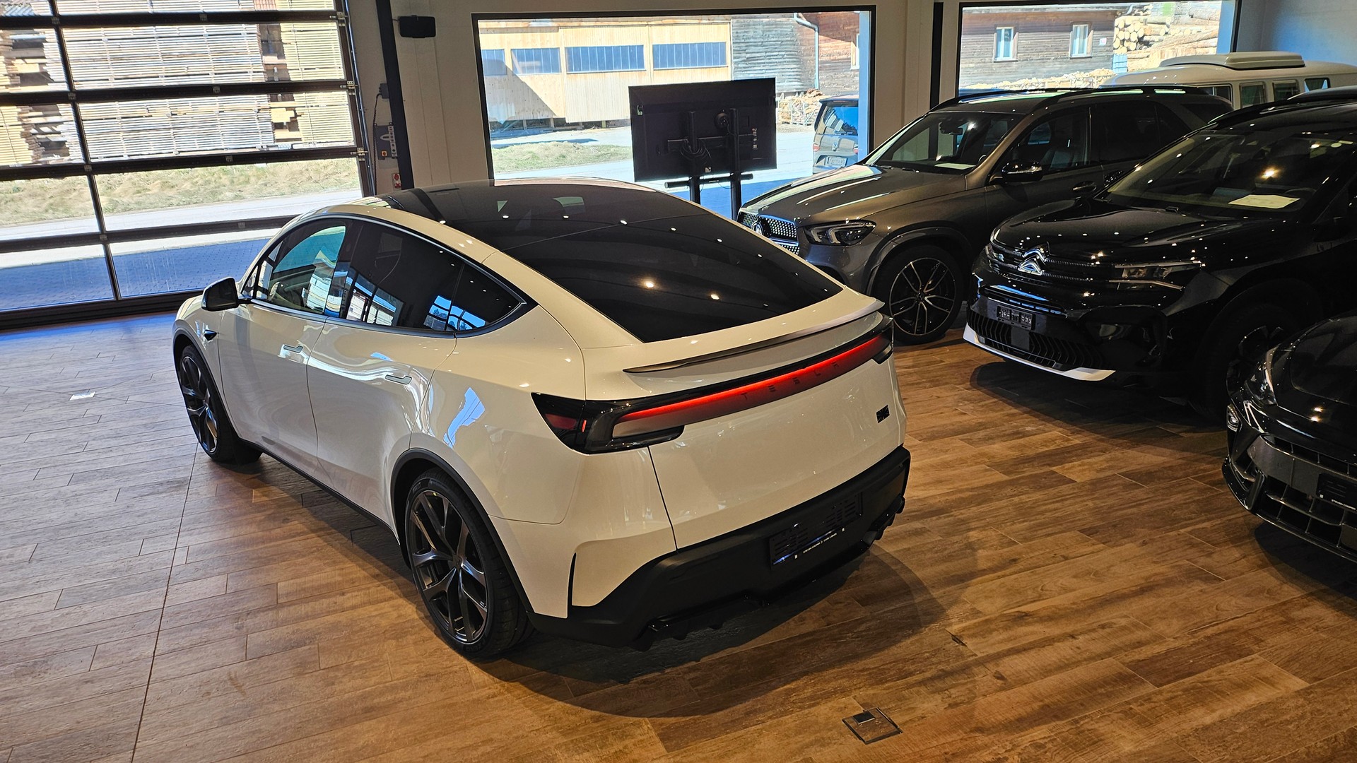 TESLA Model Y Performance 🔥AHK🔥AWD 🔥AHK🔥-image-15