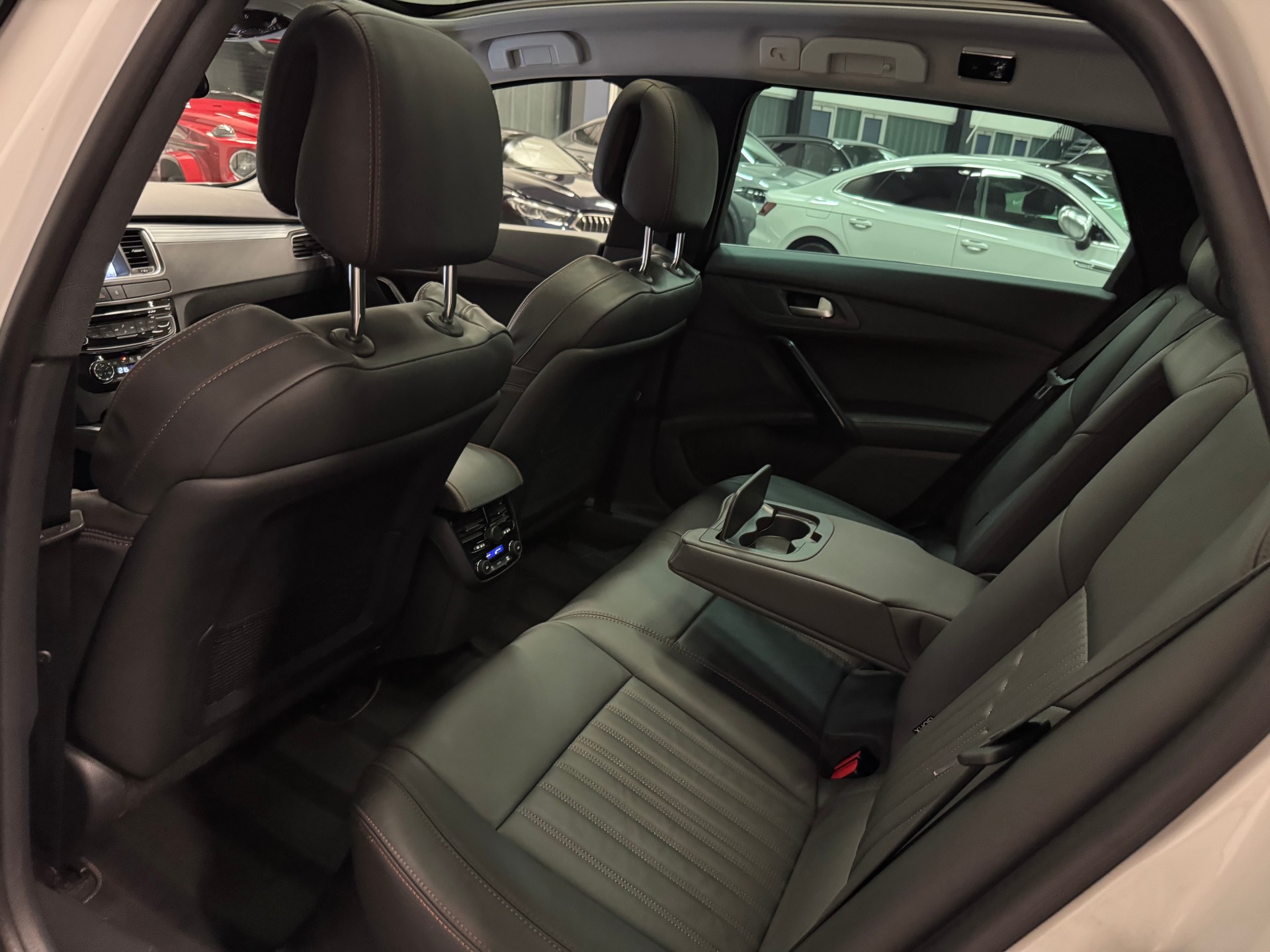 PEUGEOT 508 RXH 2.0 HDI Hybrid4 ETG6 ALL ROAD-image-22