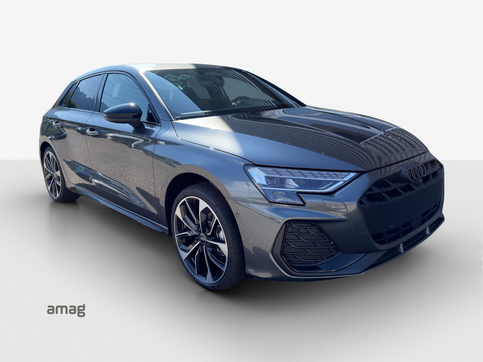 AUDI A3 Sportback TFSI 150 kW quattro S line S tronic-image-5