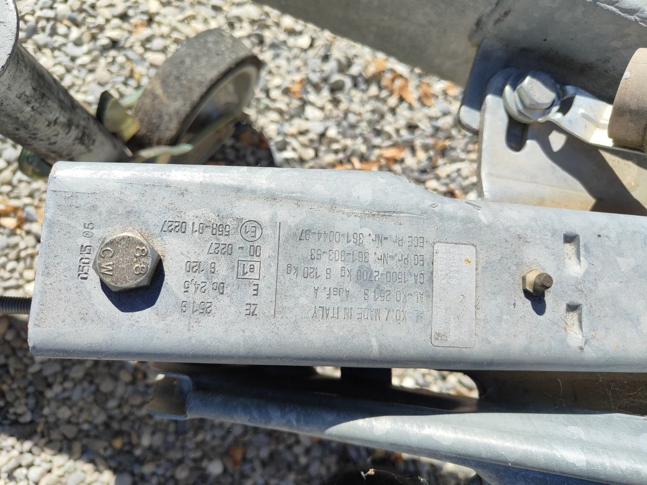 UNSINN Charge Utile : 1'070KG-image-3