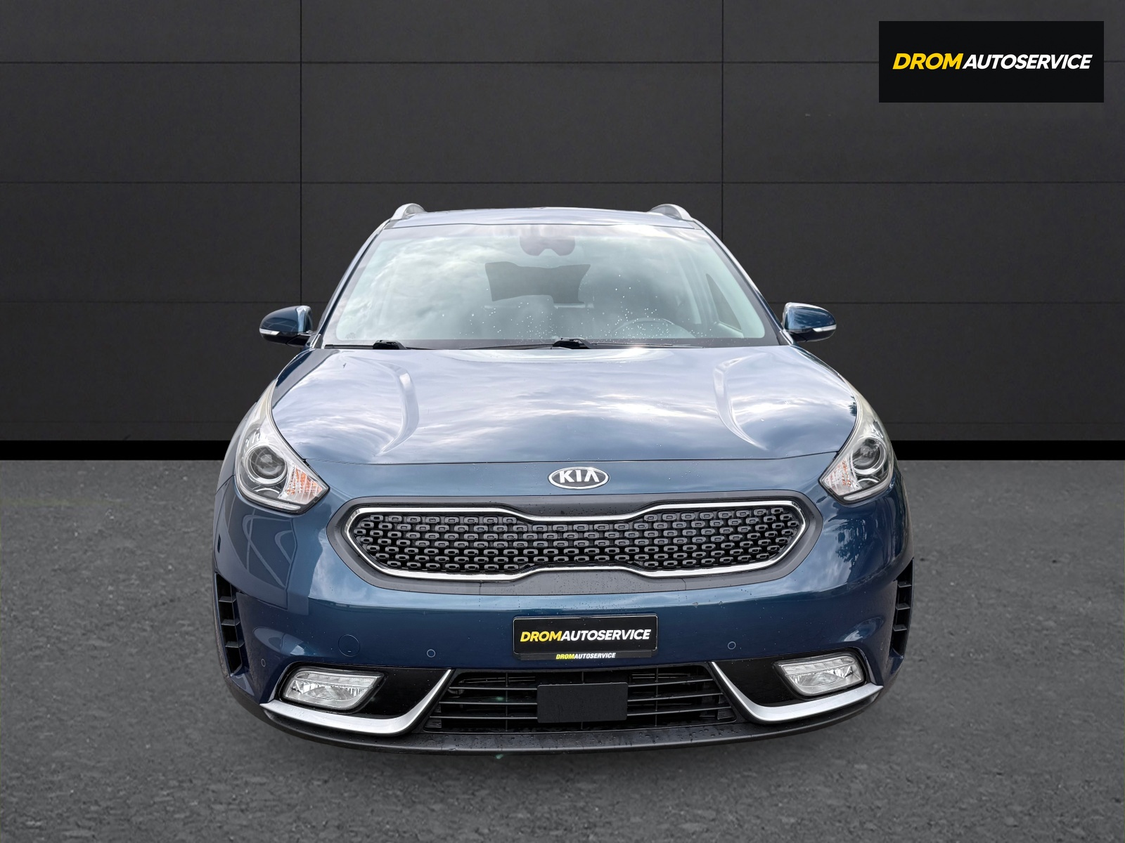 KIA Niro 1.6GDi Hybrid Style DCT-showroom-element-1