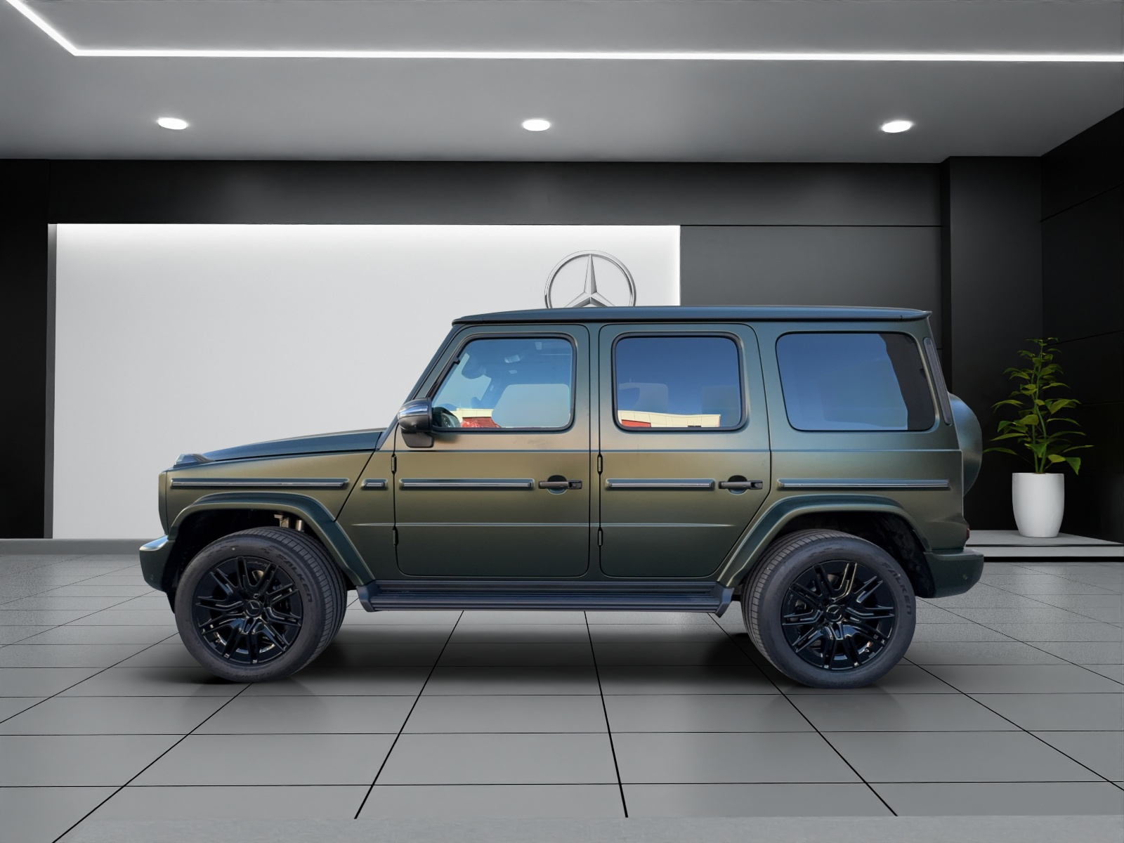MERCEDES-BENZ G 450d 9G-Tronic-showroom-element-2