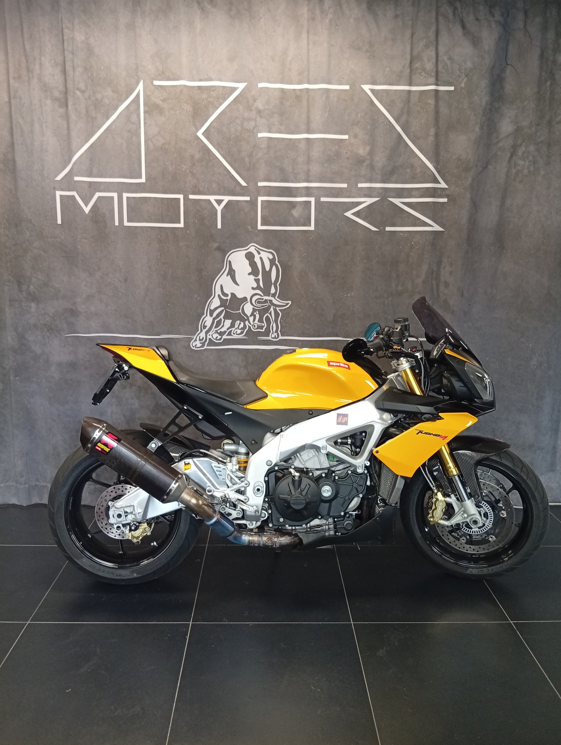 APRILIA Tuono V4 R APRC