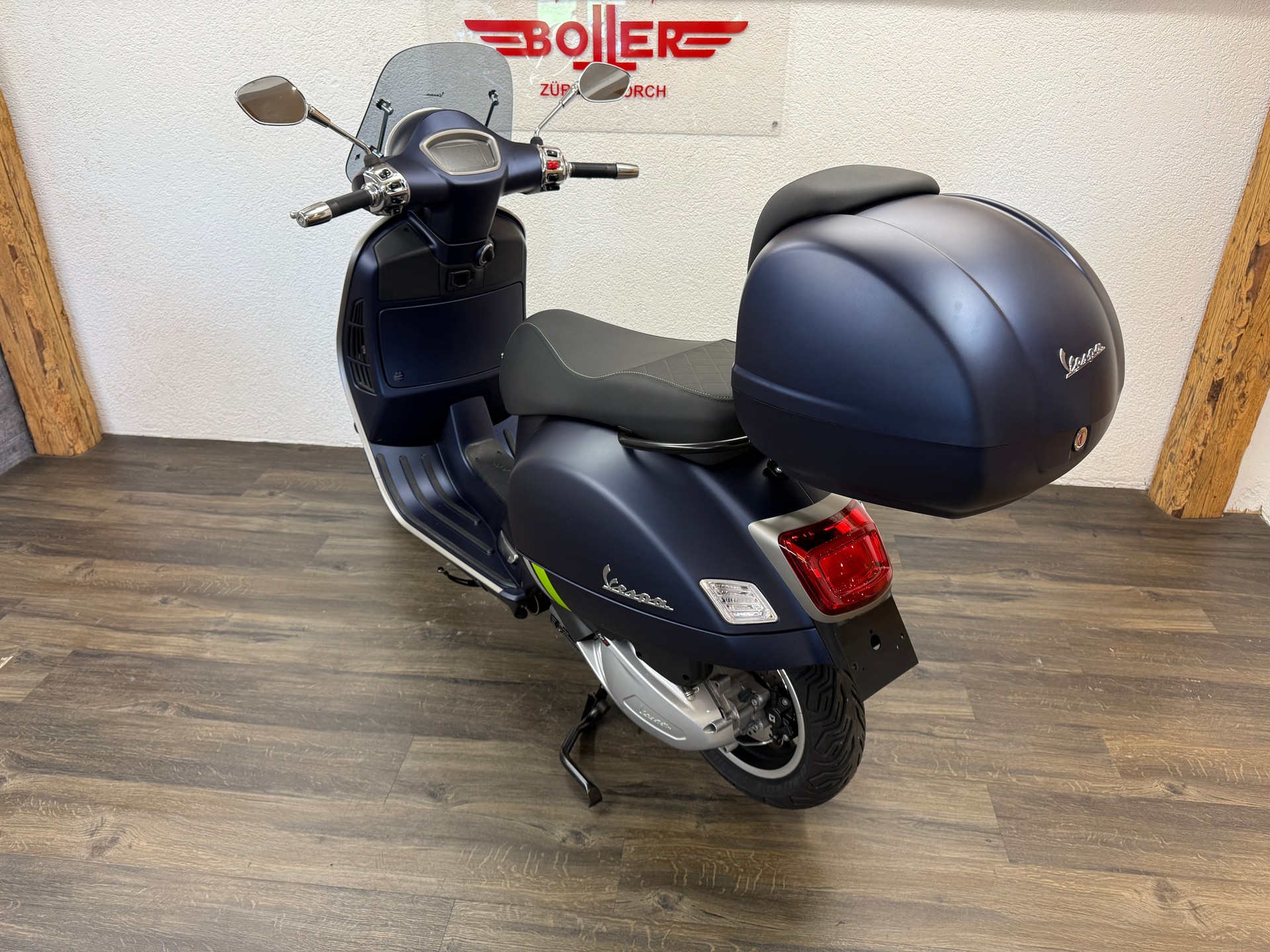PIAGGIO Vespa GTS 300 Super Tech ABS-image-8