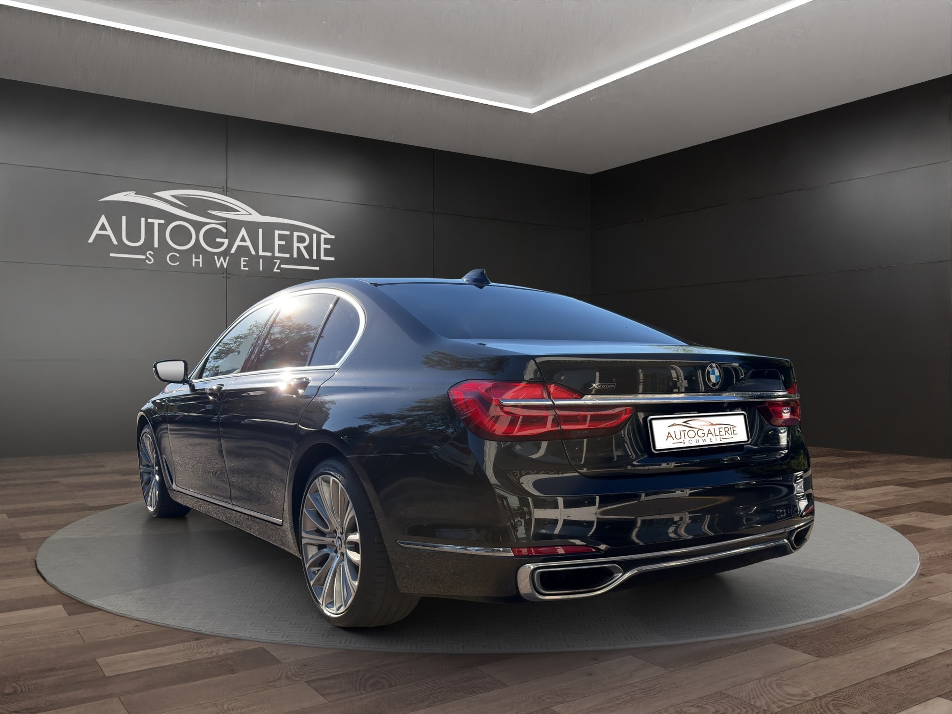 BMW 750i xDrive Steptronic | CH | Leder Beige | Night Vision | FOND Entertain | TV | PURE EXCELLENCE | Standheiz. |-showroom-element-2