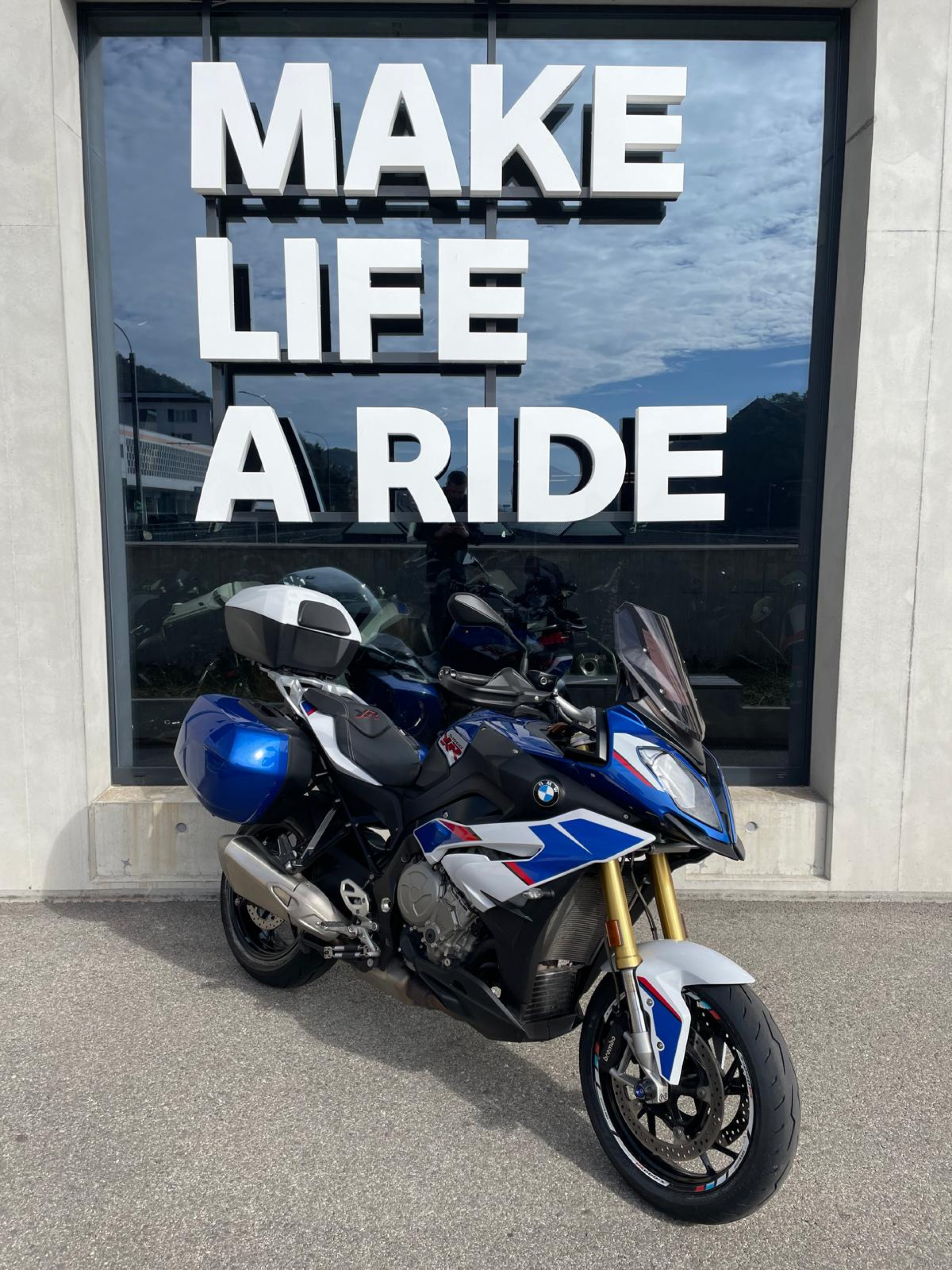 BMW S 1000 XR HP-image-0