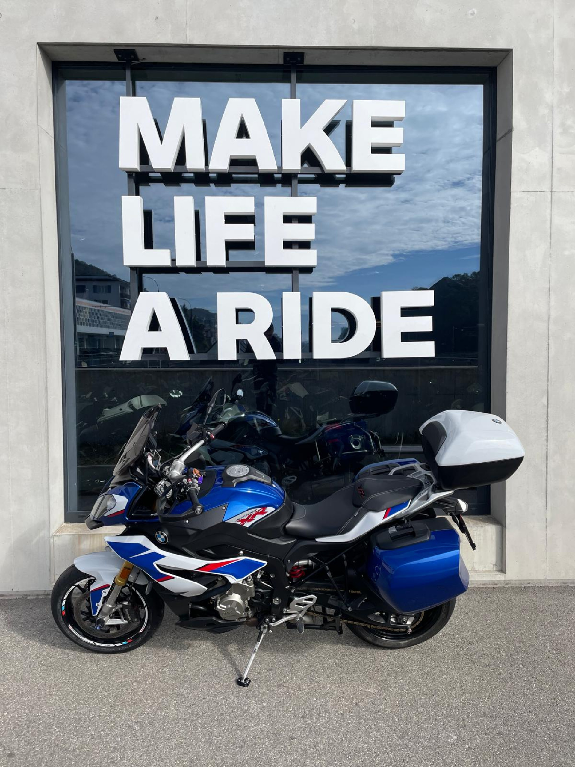 BMW S 1000 XR HP-image-2