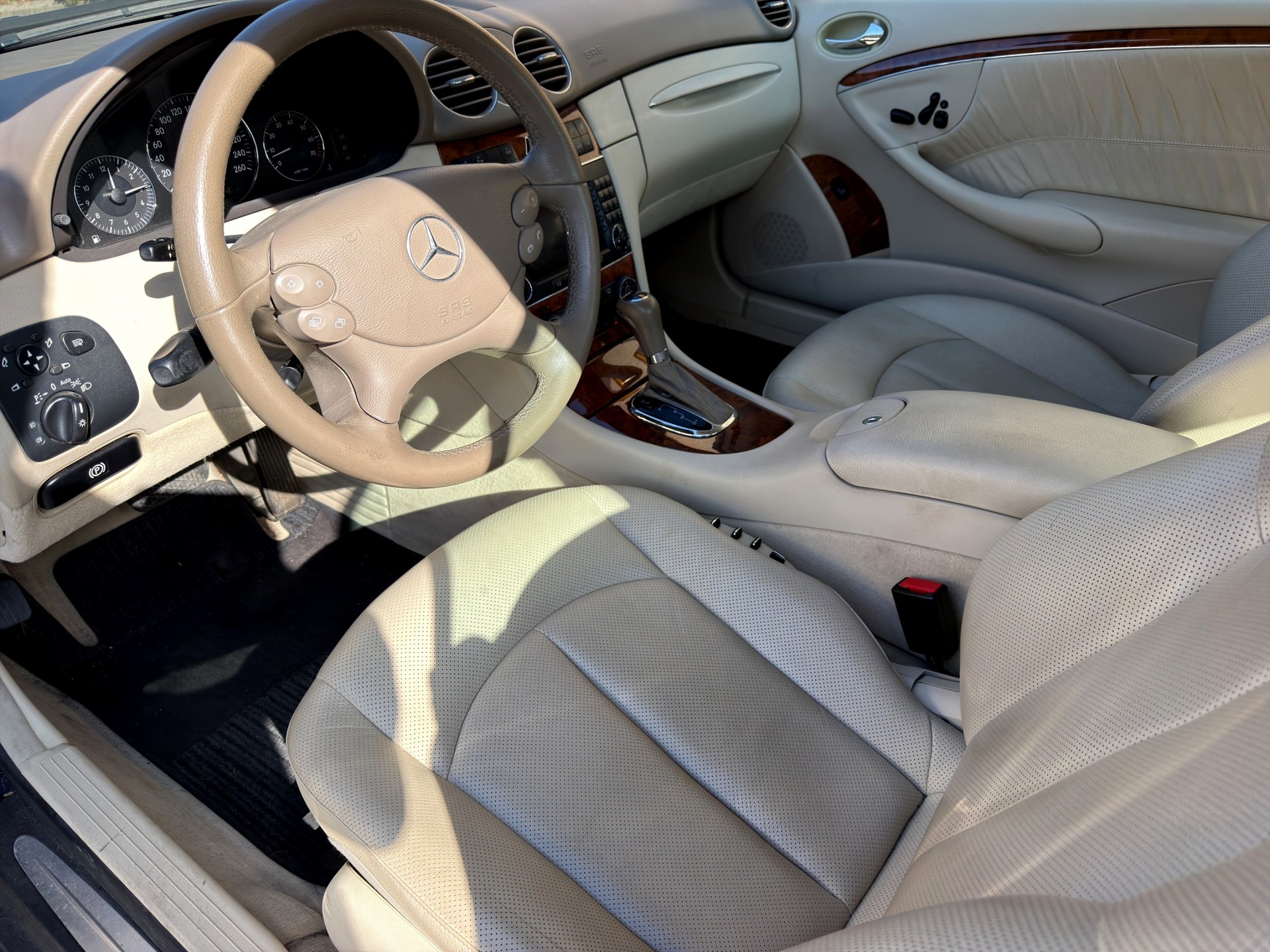 MERCEDES-BENZ CLK 500 Elégance 7G-Tronic-image-12