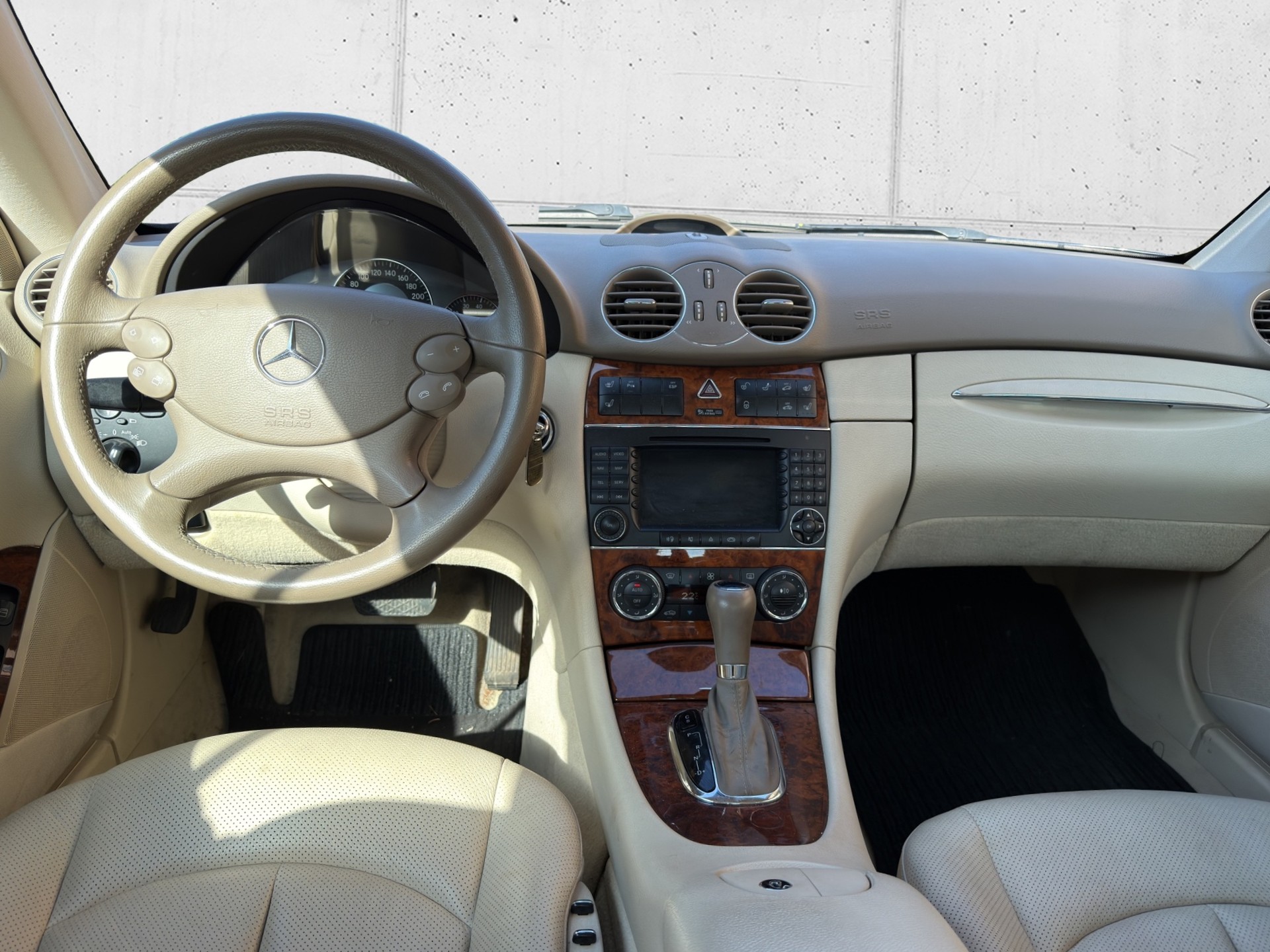 MERCEDES-BENZ CLK 500 Elégance 7G-Tronic-image-13
