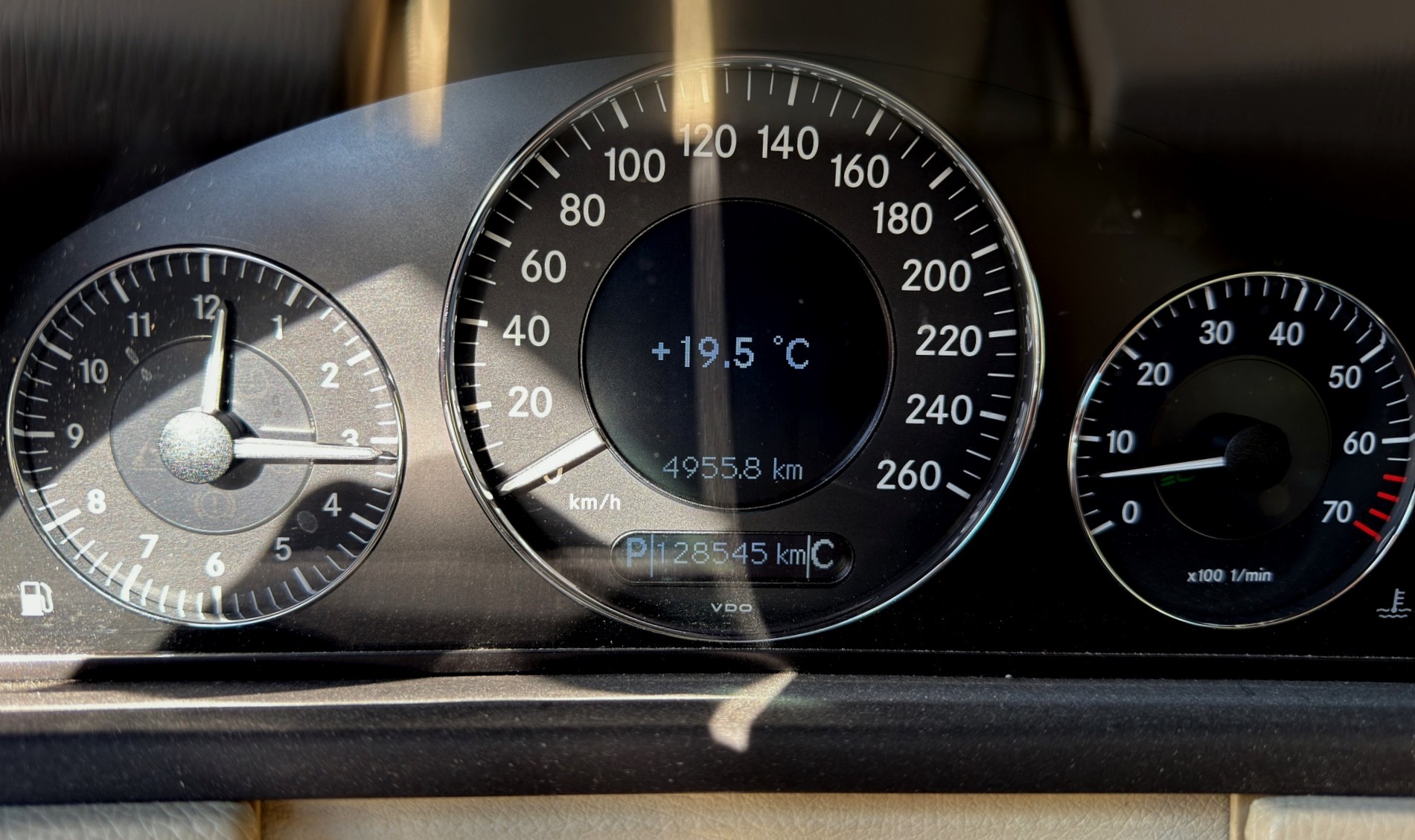 MERCEDES-BENZ CLK 500 Elégance 7G-Tronic-image-16