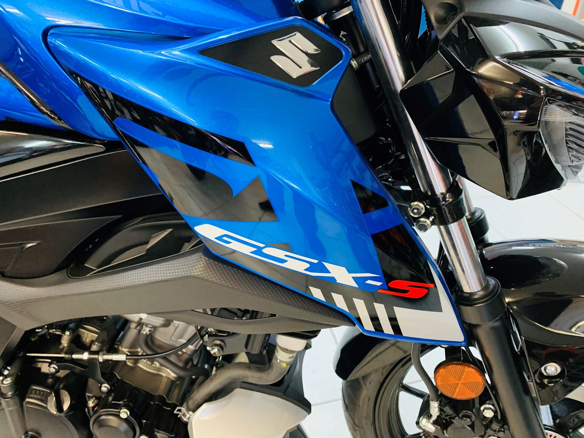 SUZUKI GSX-S 125-image-1