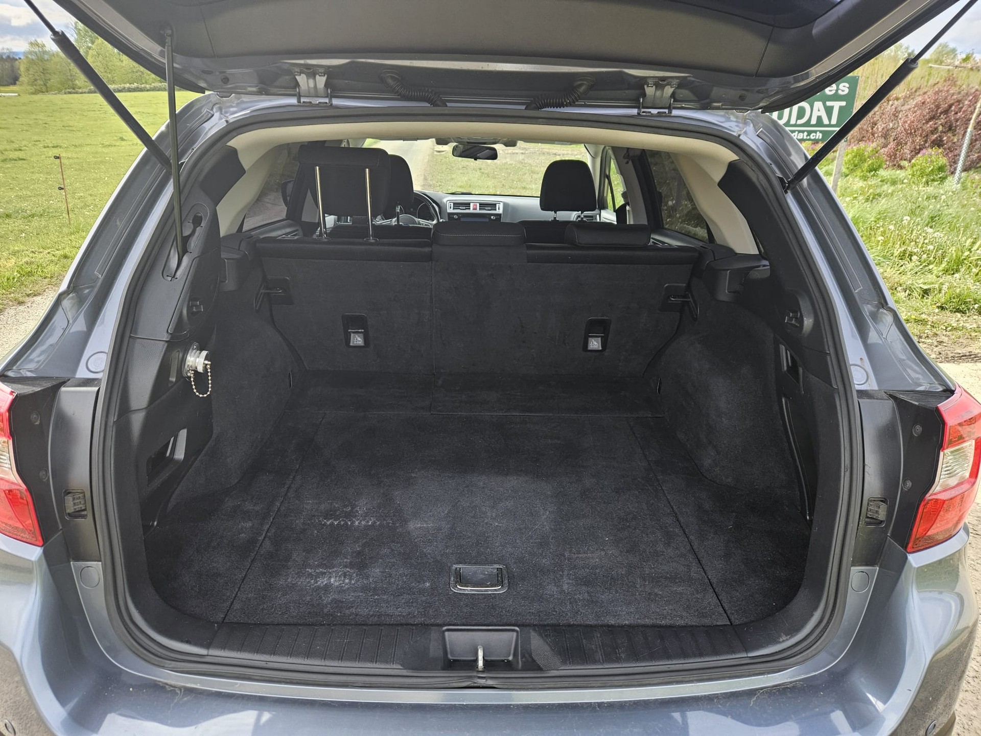 SUBARU Outback Legacy 2.0D Swiss AWD Automat.-image-18