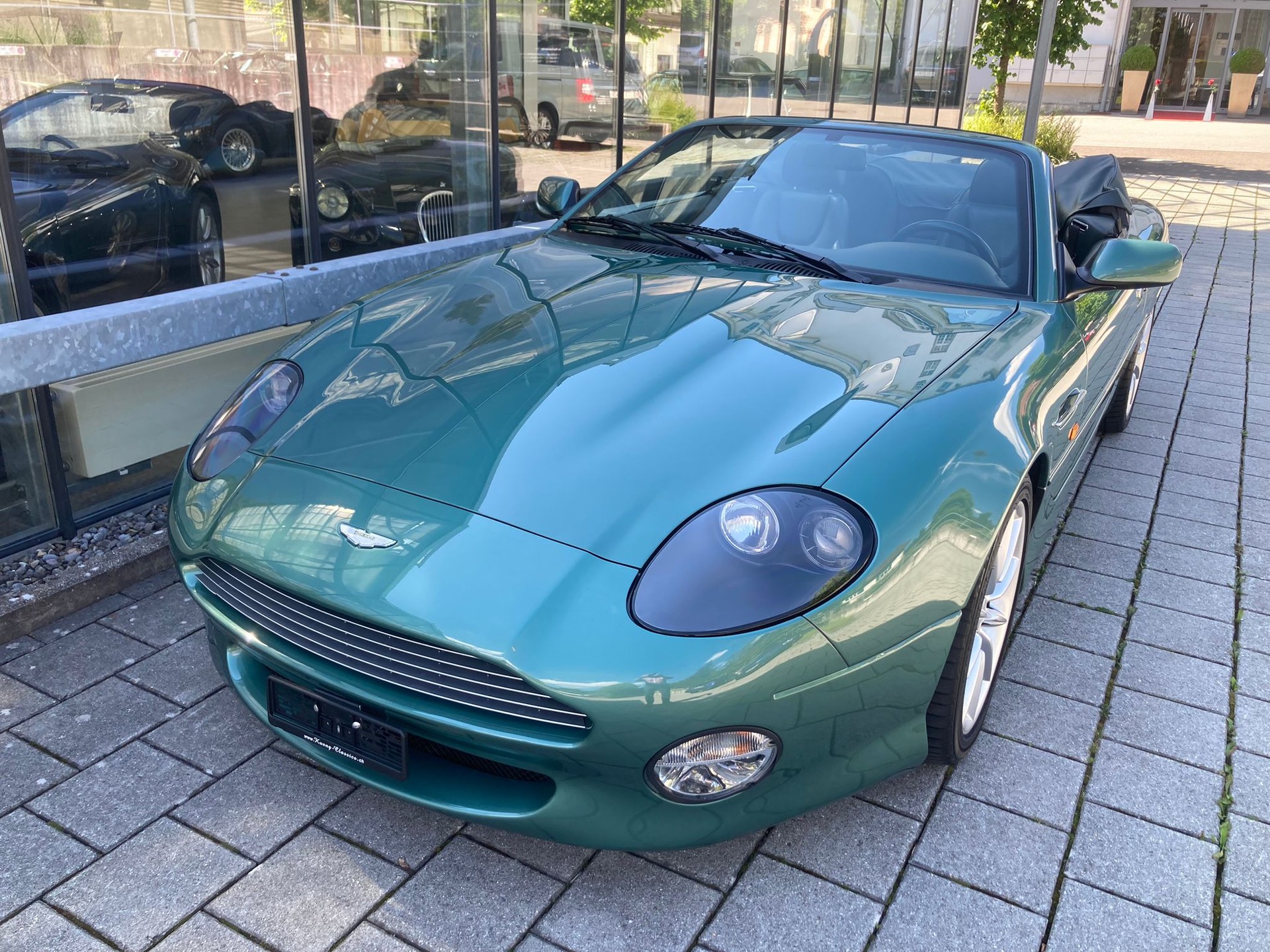 ASTON MARTIN DB7 Vantage Volante-showroom-element-2