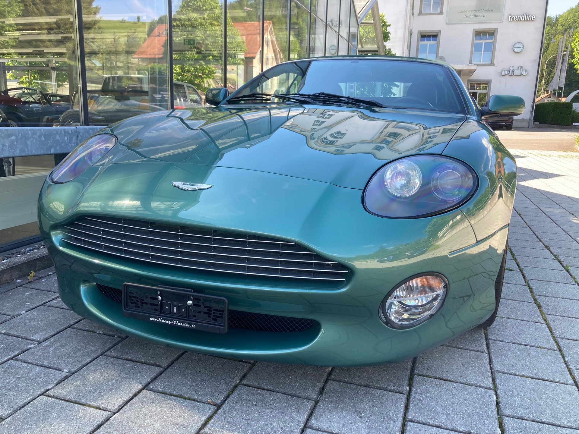 ASTON MARTIN DB7 Vantage Volante-image-11