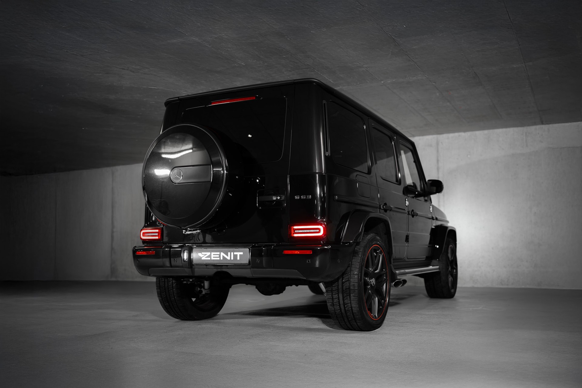 MERCEDES-BENZ G 63 AMG Edition 1 Speedshift Plus G-Tronic-showroom-element-2