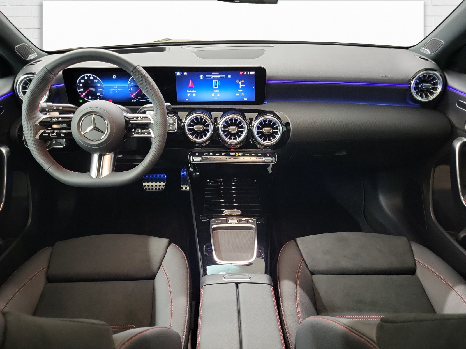 MERCEDES-BENZ A 200 AMG Line Night Star-image-7