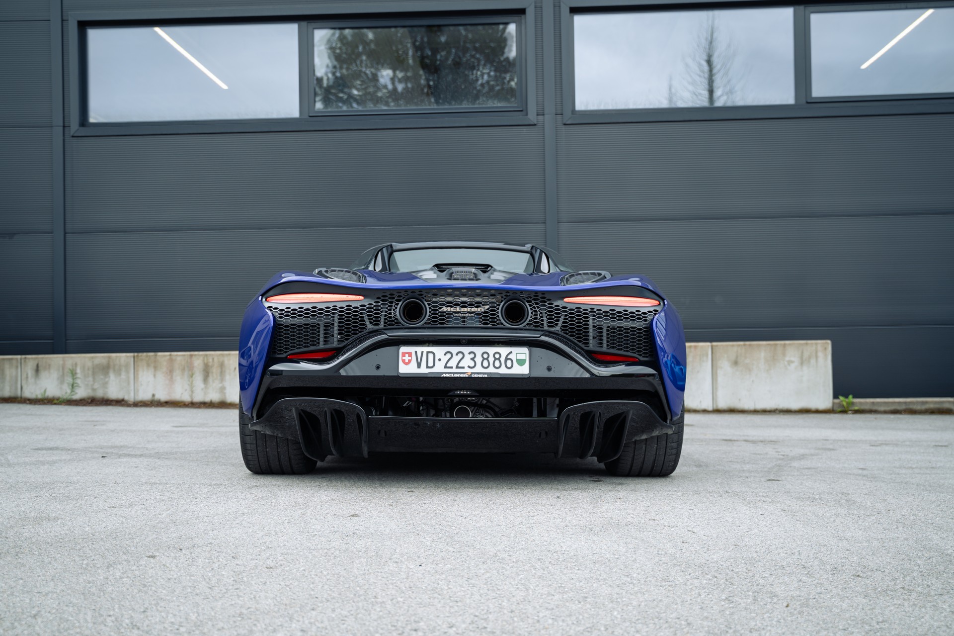 McLAREN ARTURA Spider-image-6
