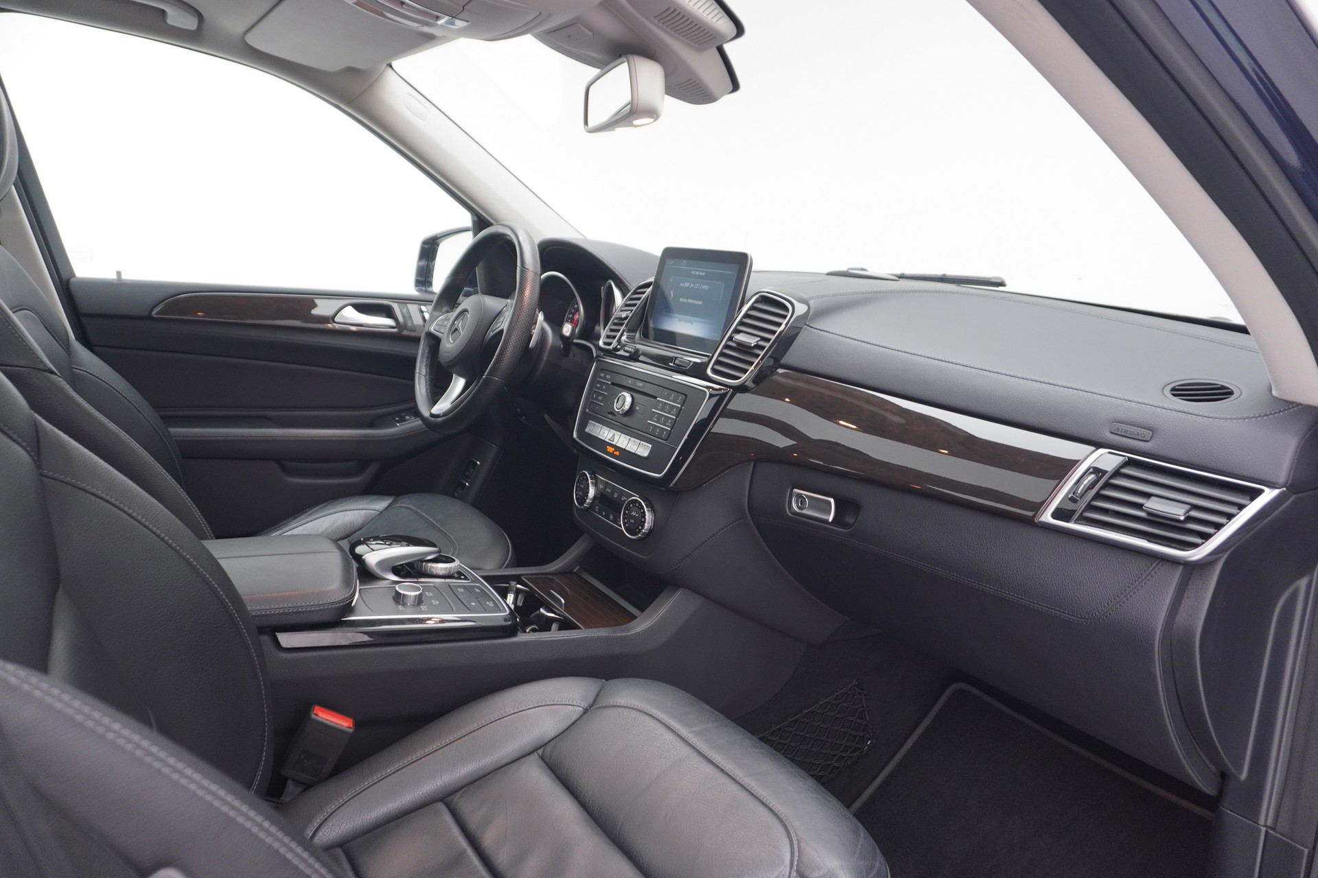 MERCEDES-BENZ GLS 350 d 4Matic 9G-TRONIC-image-17