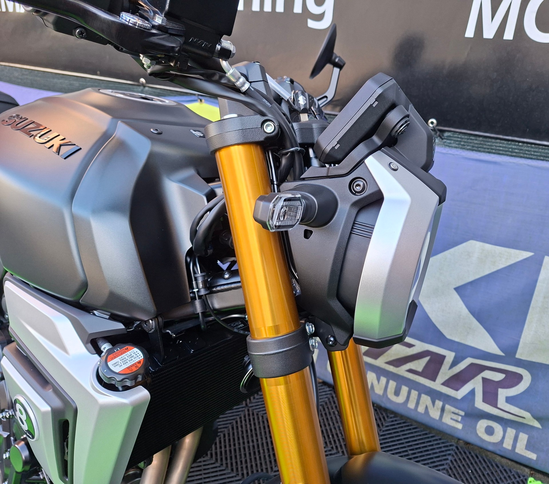 SUZUKI GSX 8 T (35kW)-image-8