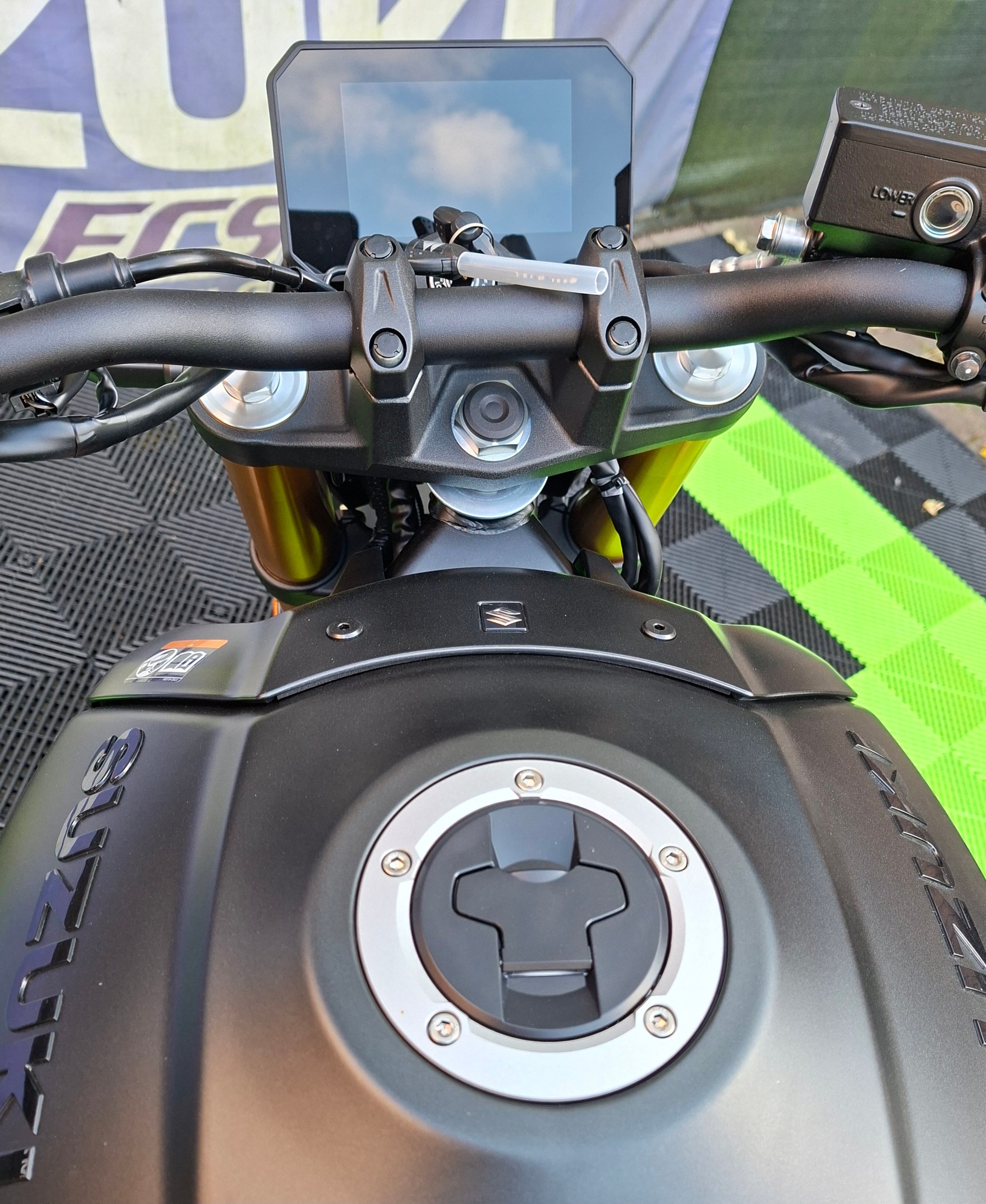 SUZUKI GSX 8 T (35kW)-image-11