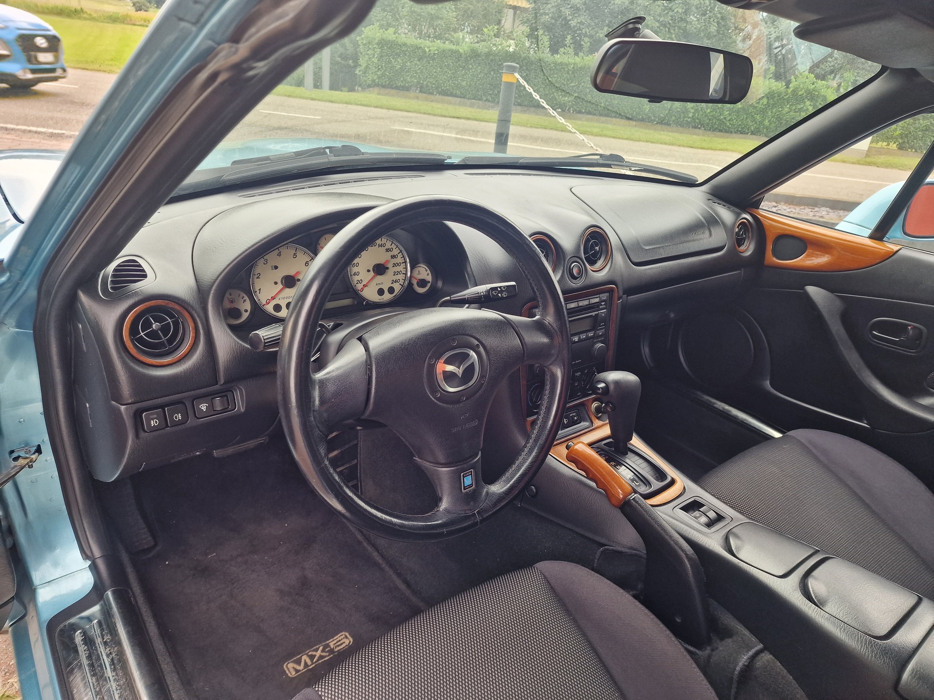 MAZDA MX-5 1.8i-16 Youngster Automatic-image-5