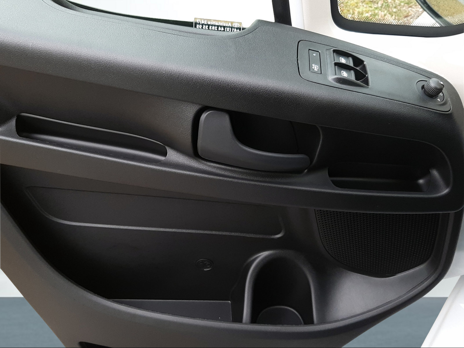 TOYOTA PROACE MAX Van 3.5 L2H2 2.2 D Active-image-15