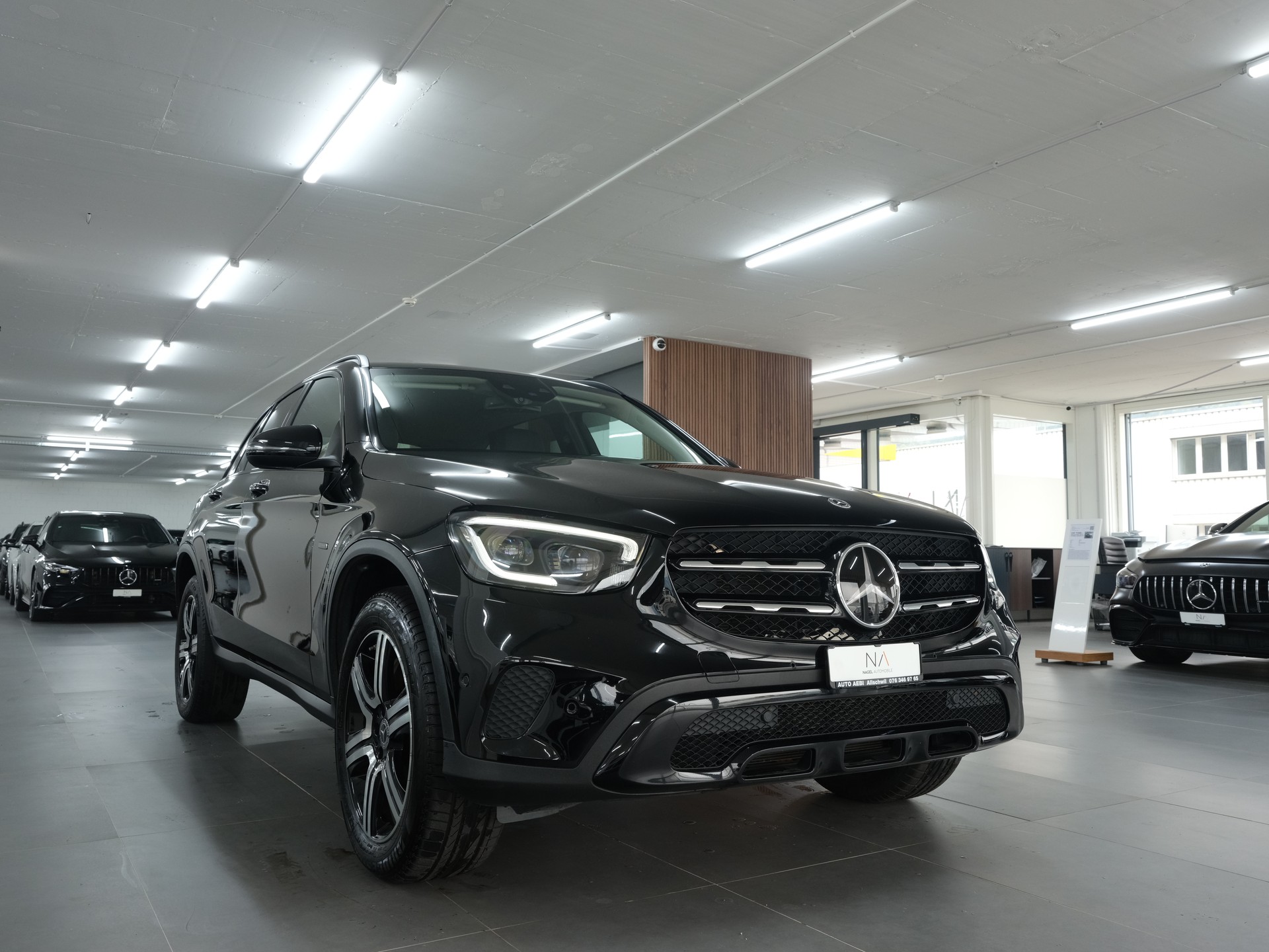 MERCEDES-BENZ GLC 300 de 4Matic 9G-Tronic-showroom-element-1