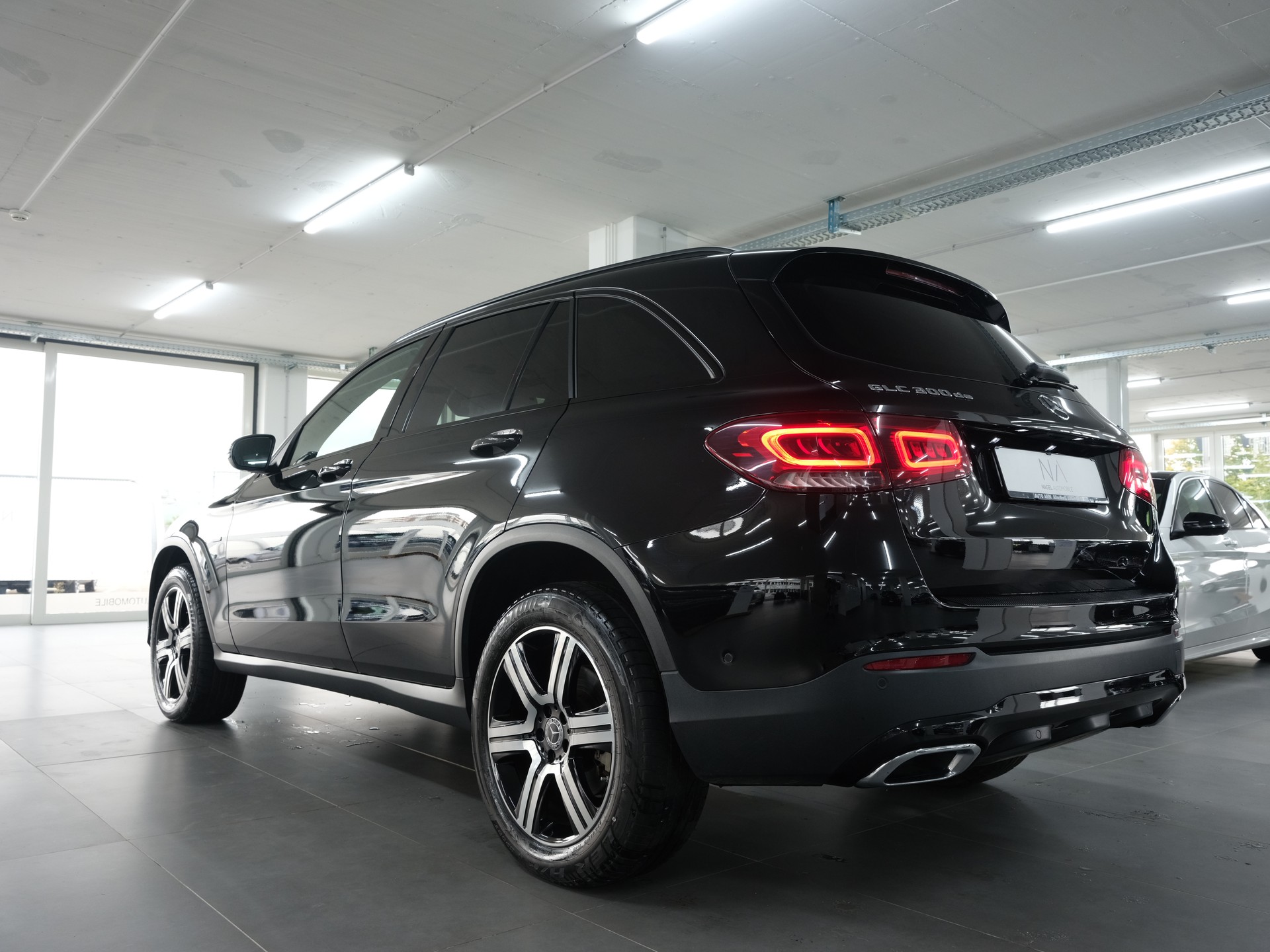 MERCEDES-BENZ GLC 300 de 4Matic 9G-Tronic-image-4