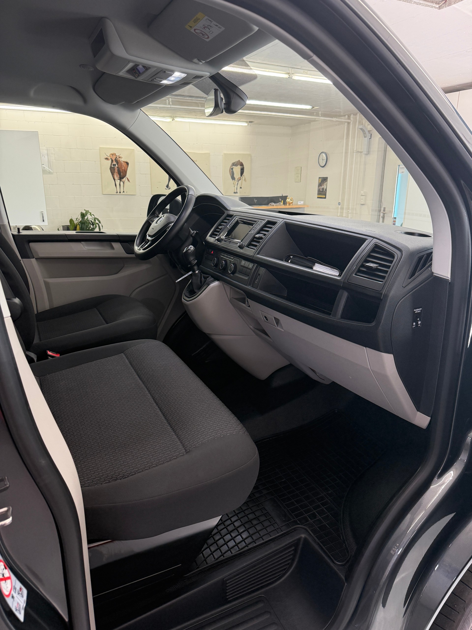 VW T6 Caravelle 2.0 TDI Trendline 4Motion-image-5