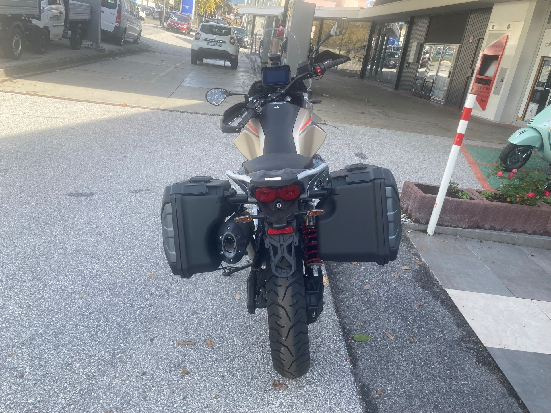 MOTO GUZZI V85 TT E5+ Travel Pack-image-3